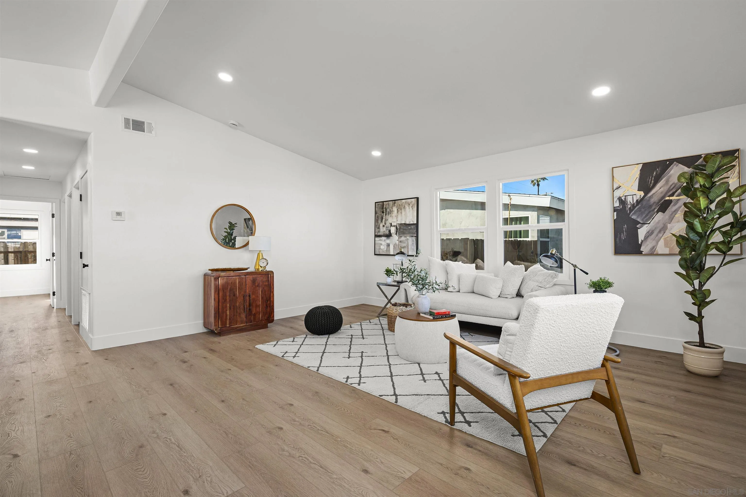 https://cdn.realtyfeed.com/cdn/127/260004614/462e95fc76e7be086414ed42fcd29850.webp