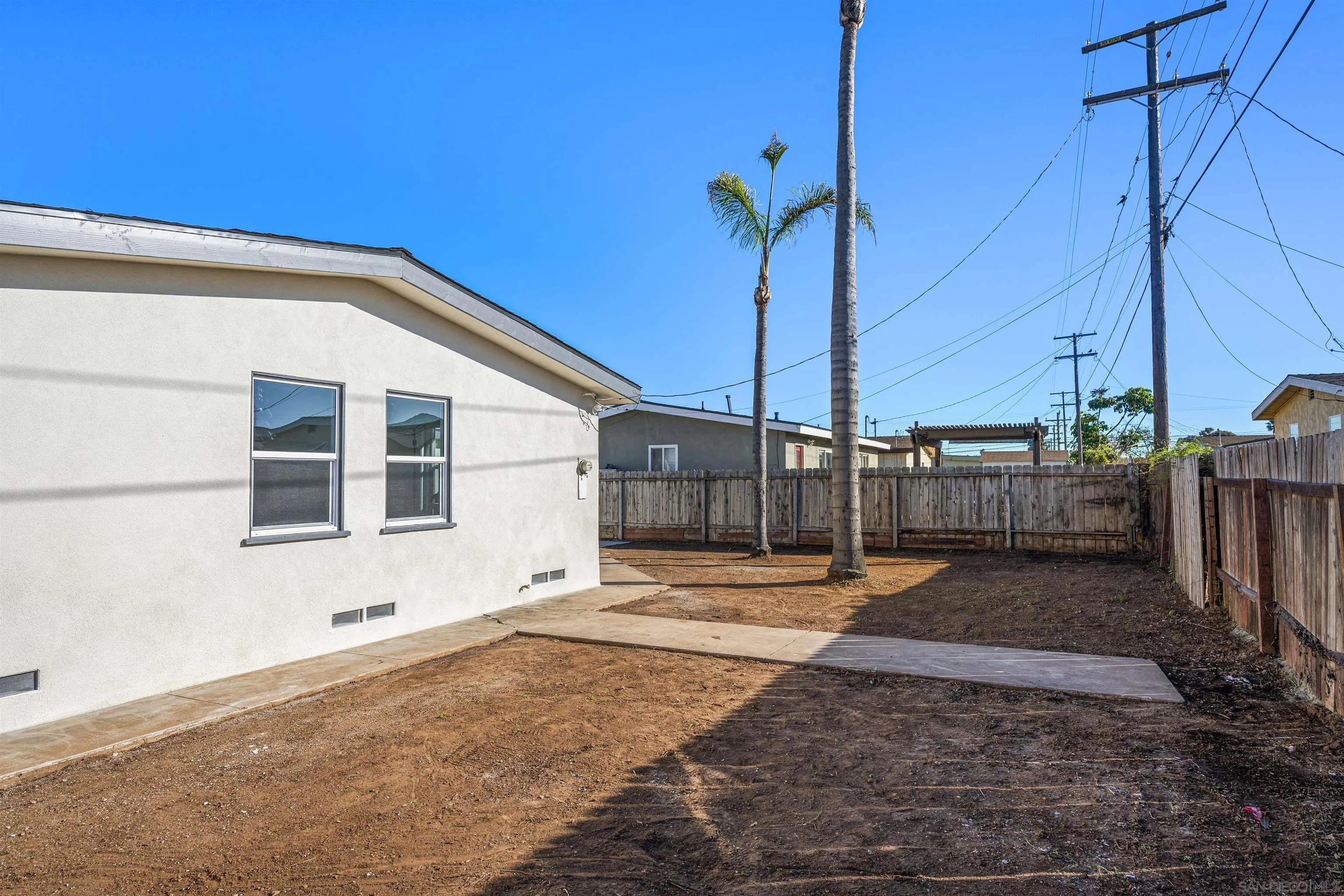 https://cdn.realtyfeed.com/cdn/127/260004614/b2dccf450d9040448542646005ab3c6b.webp