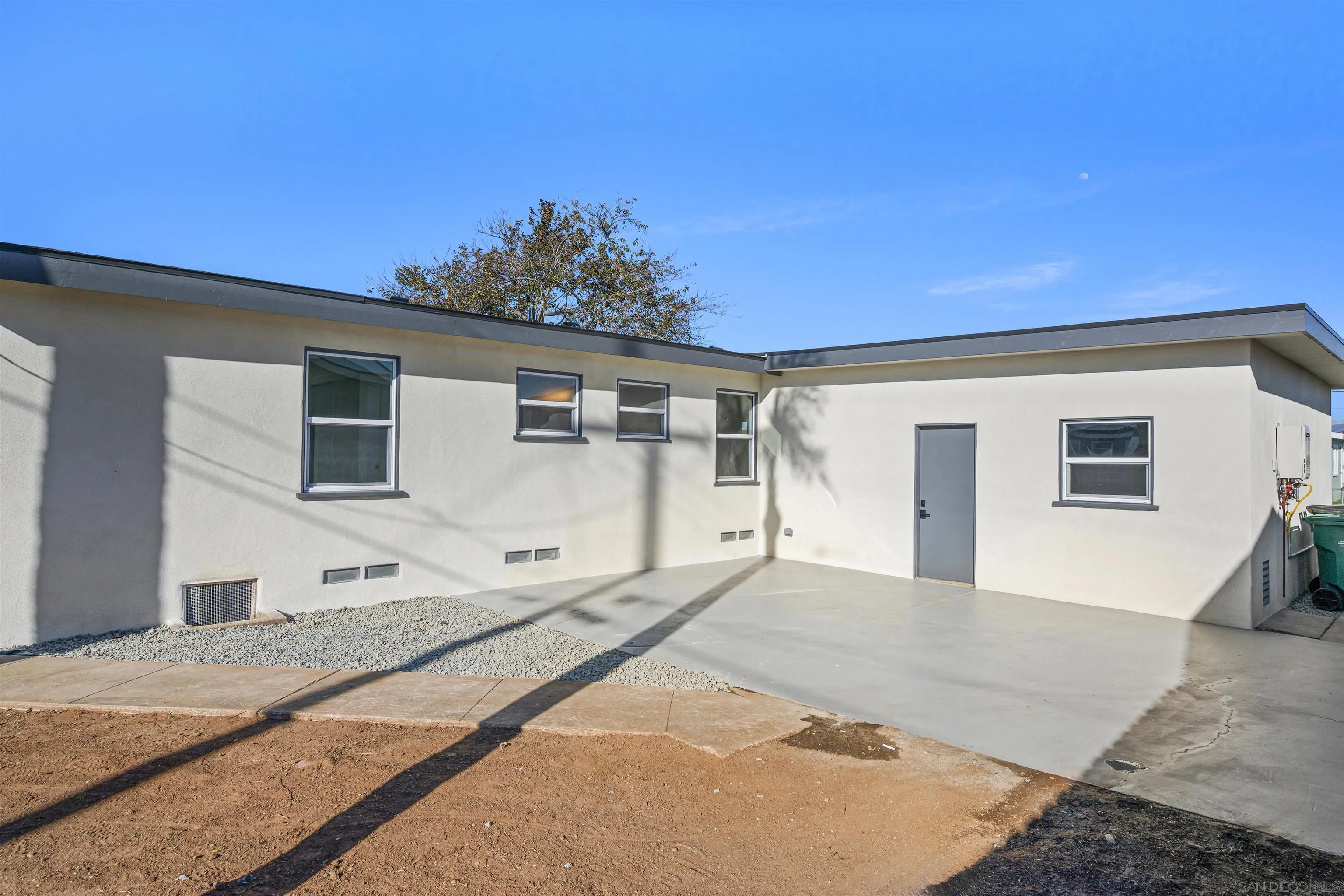 https://cdn.realtyfeed.com/cdn/127/260004614/dfc6f3ca1c1a1df406ce06ed02363bd0.webp