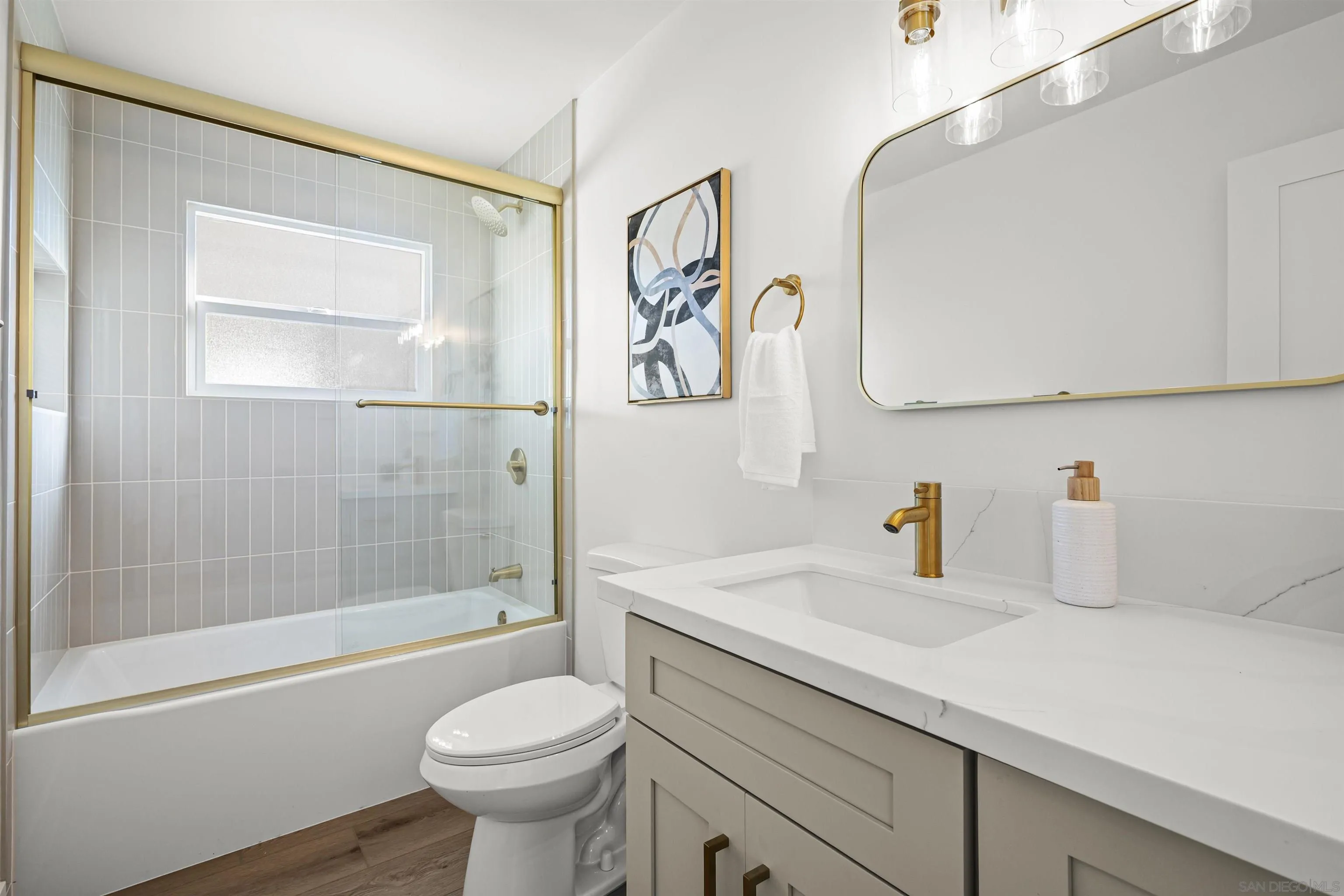 https://cdn.realtyfeed.com/cdn/127/260004614/fa53cdf9996e3c09f7509a32fc6d46af.webp