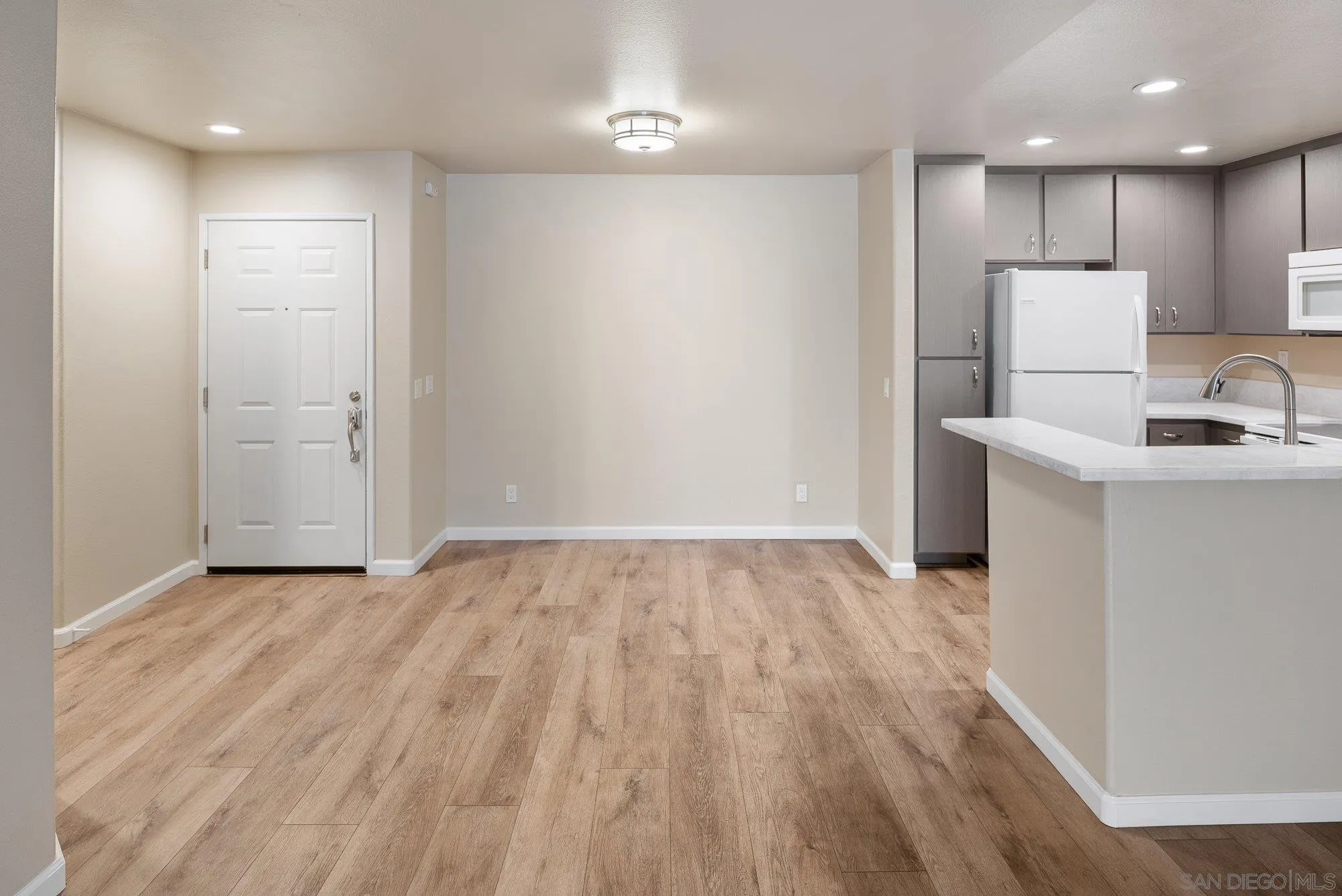 Photo #13: 260004616 Listing: Photo #13