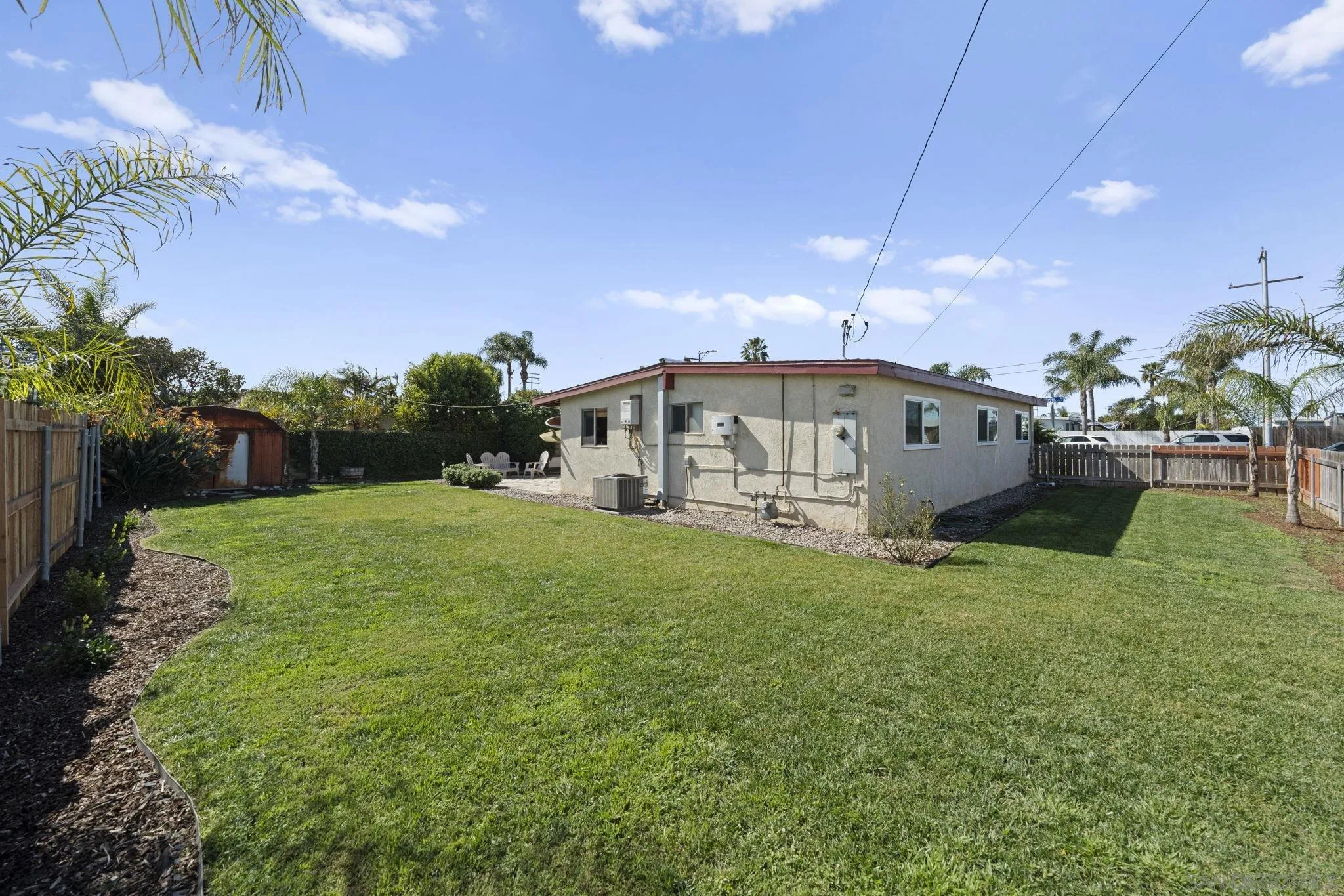 https://cdn.realtyfeed.com/cdn/127/260004619/195687aaffe26b6174f8ff010060fd28.webp