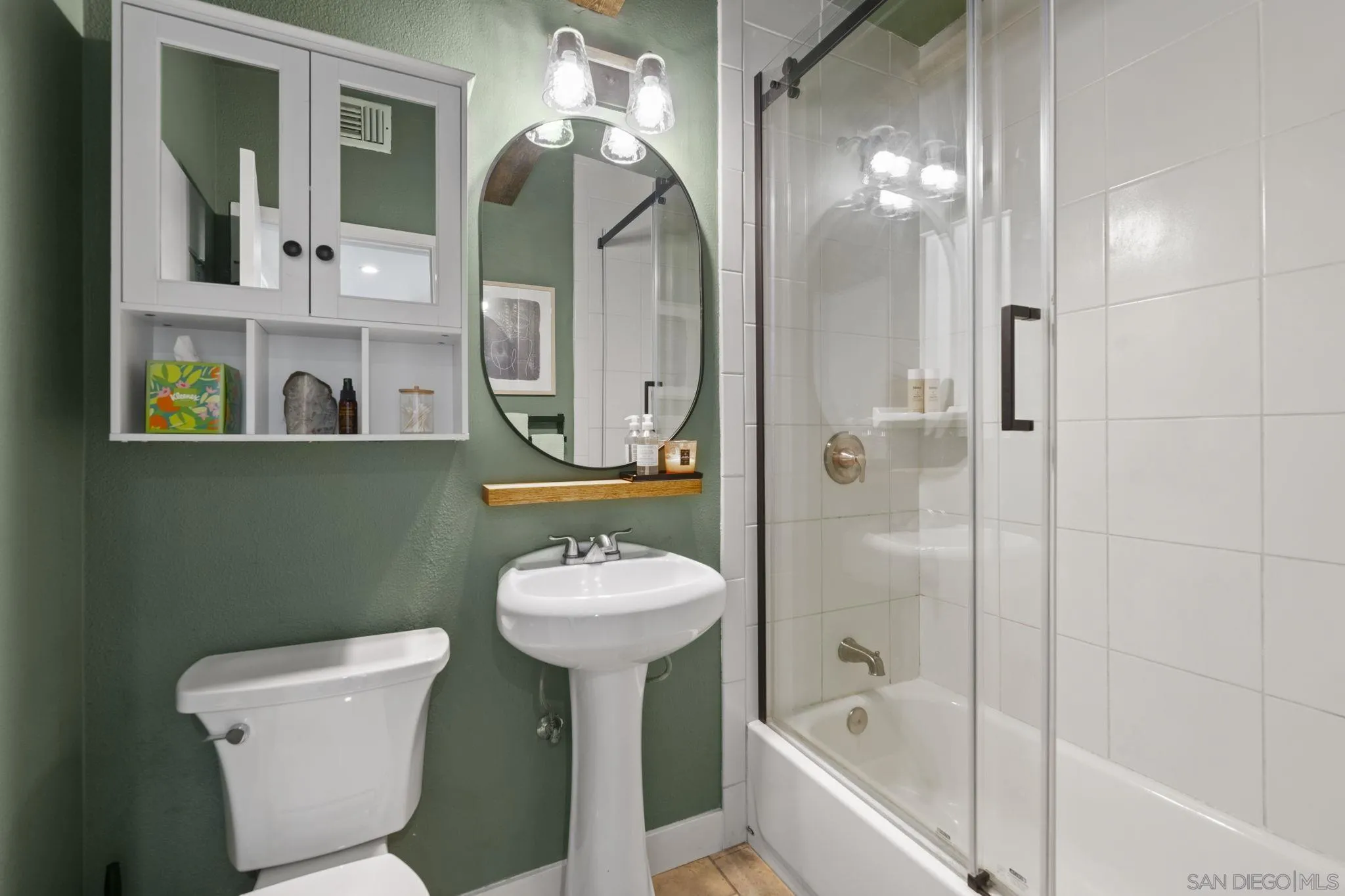 https://cdn.realtyfeed.com/cdn/127/260004619/d06ed5cda05b01b295bd46a5ba3b36d4.webp