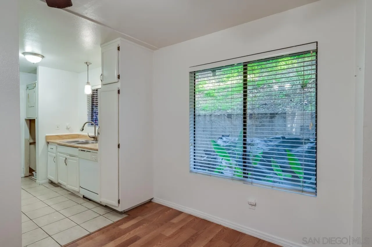 Photo #8: 260004621 Listing: Photo #8