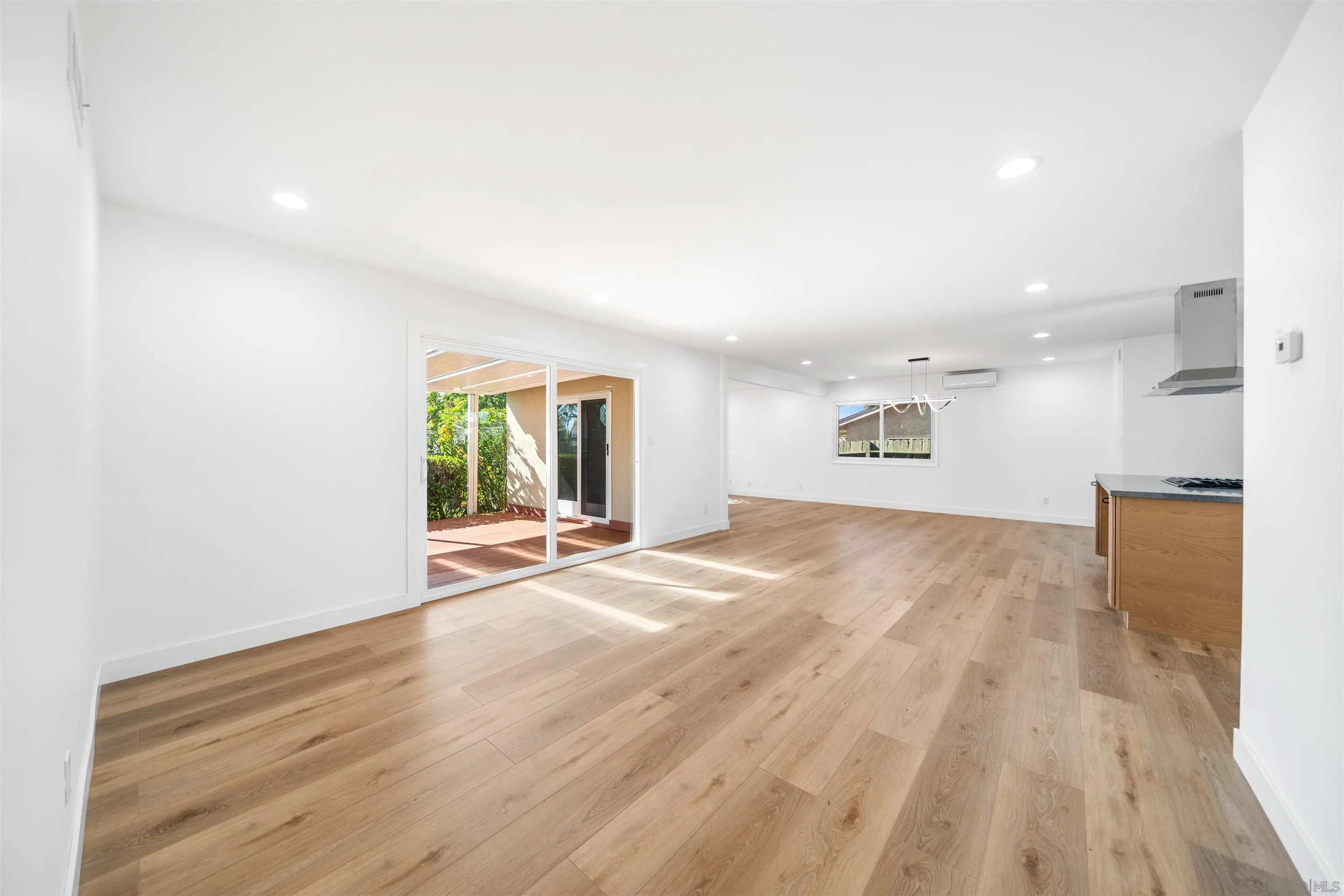 https://cdn.realtyfeed.com/cdn/127/260004622/be069df5780460abb261655a7556f11e.webp