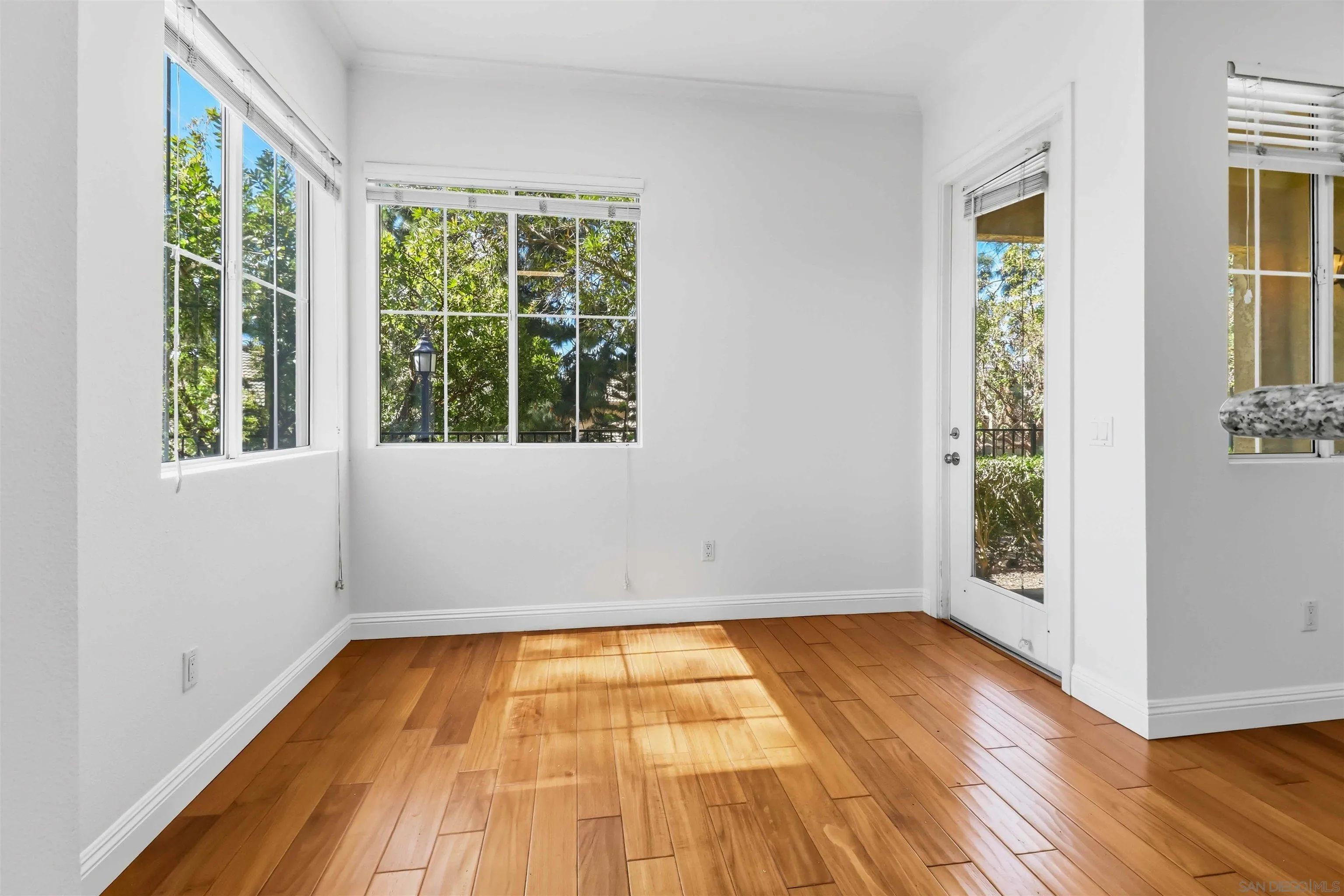 Photo #6: 260004624 Listing: Photo #6