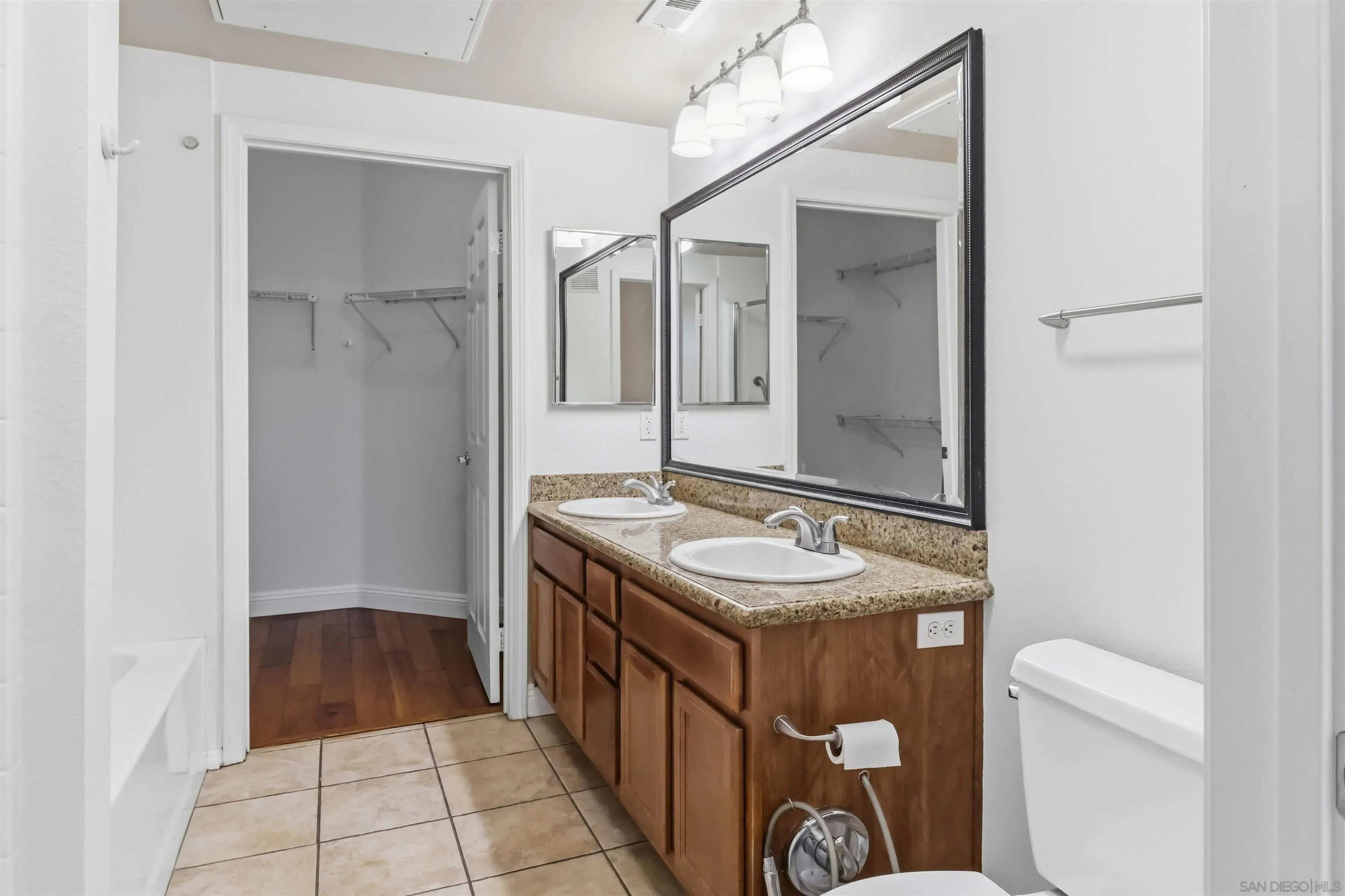 Photo #27: 260004624 Listing: Photo #27