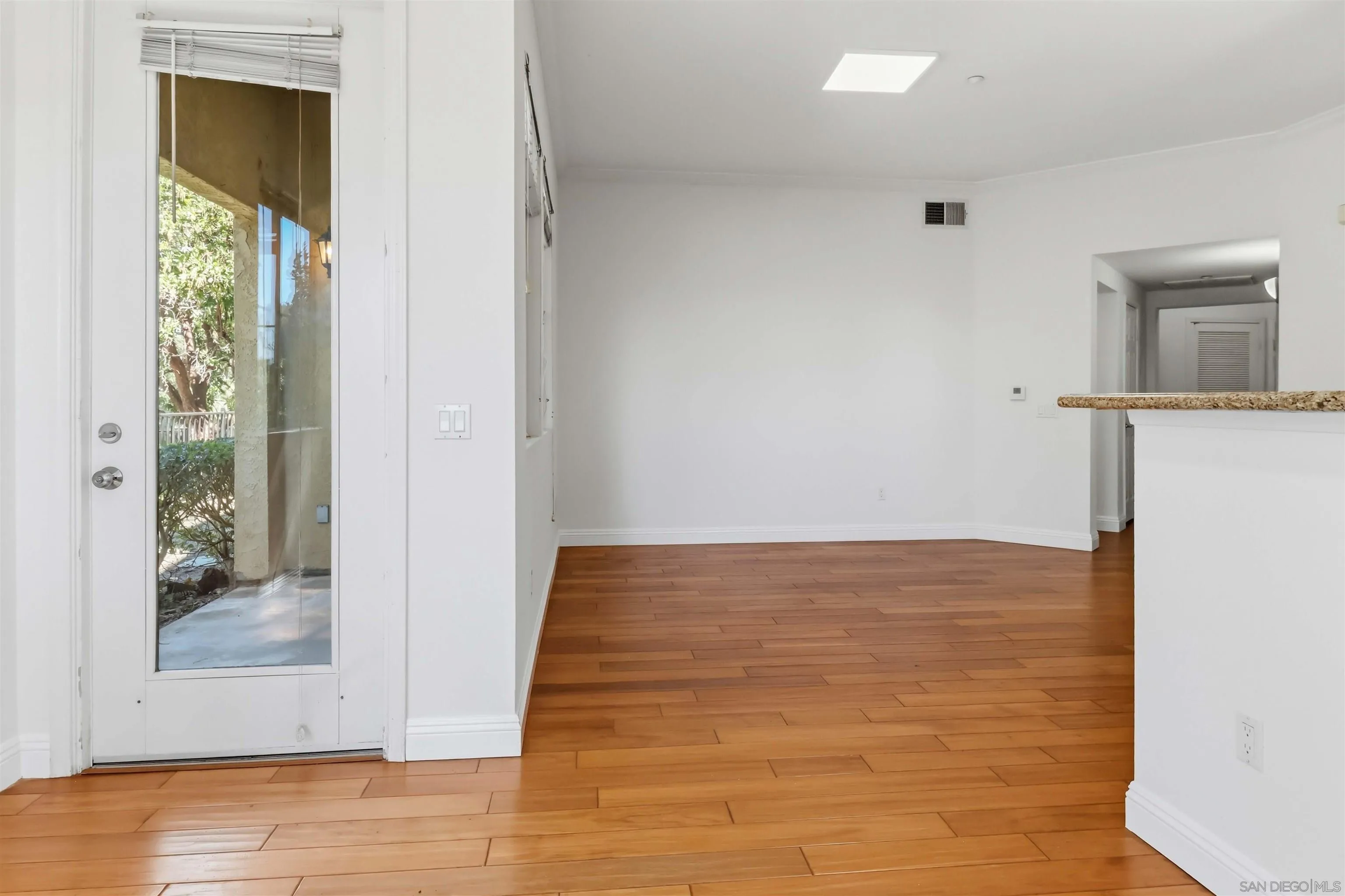 Photo #19: 260004624 Listing: Photo #19