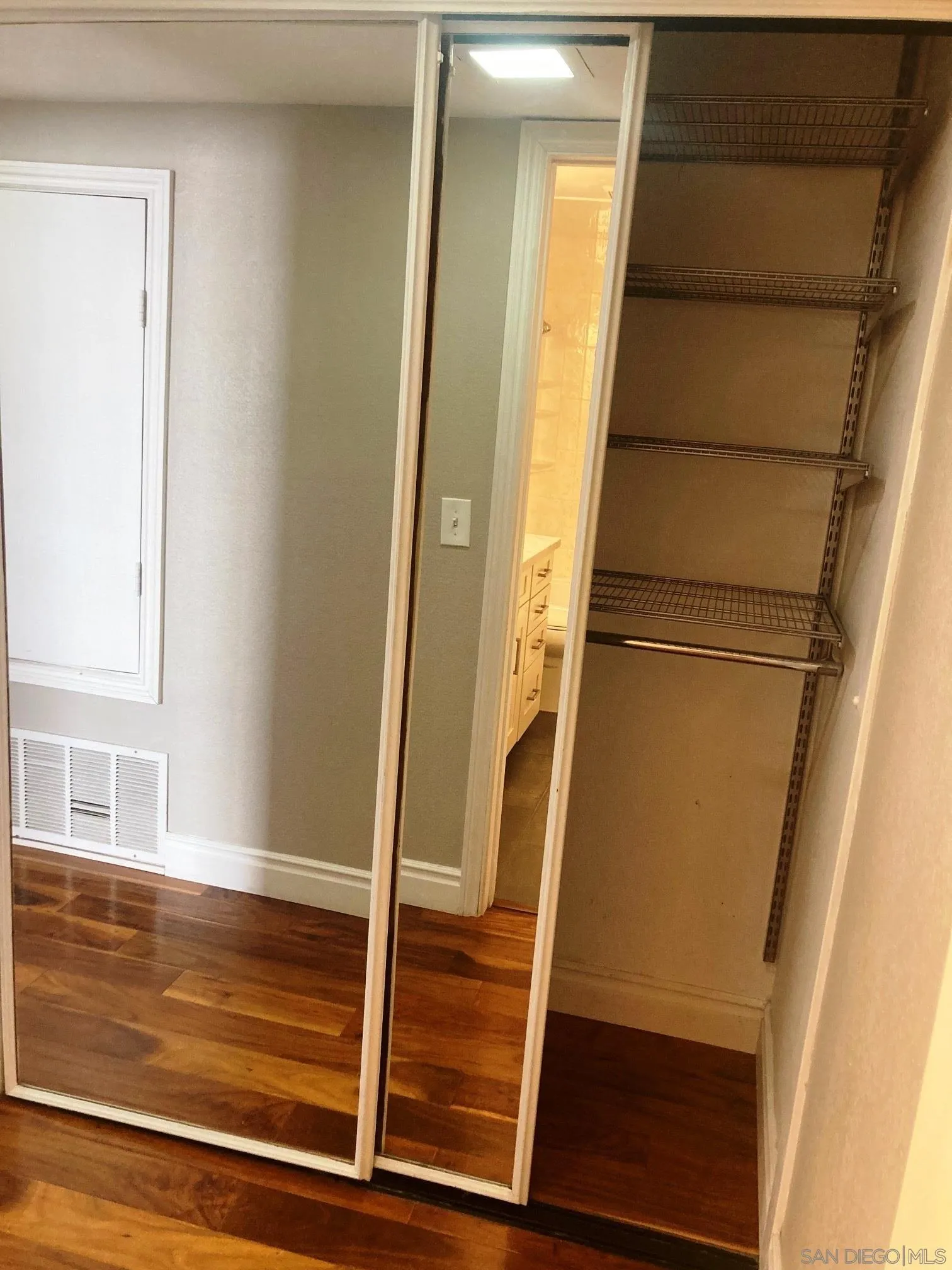 Photo #9: 260004625 Listing: Photo #9