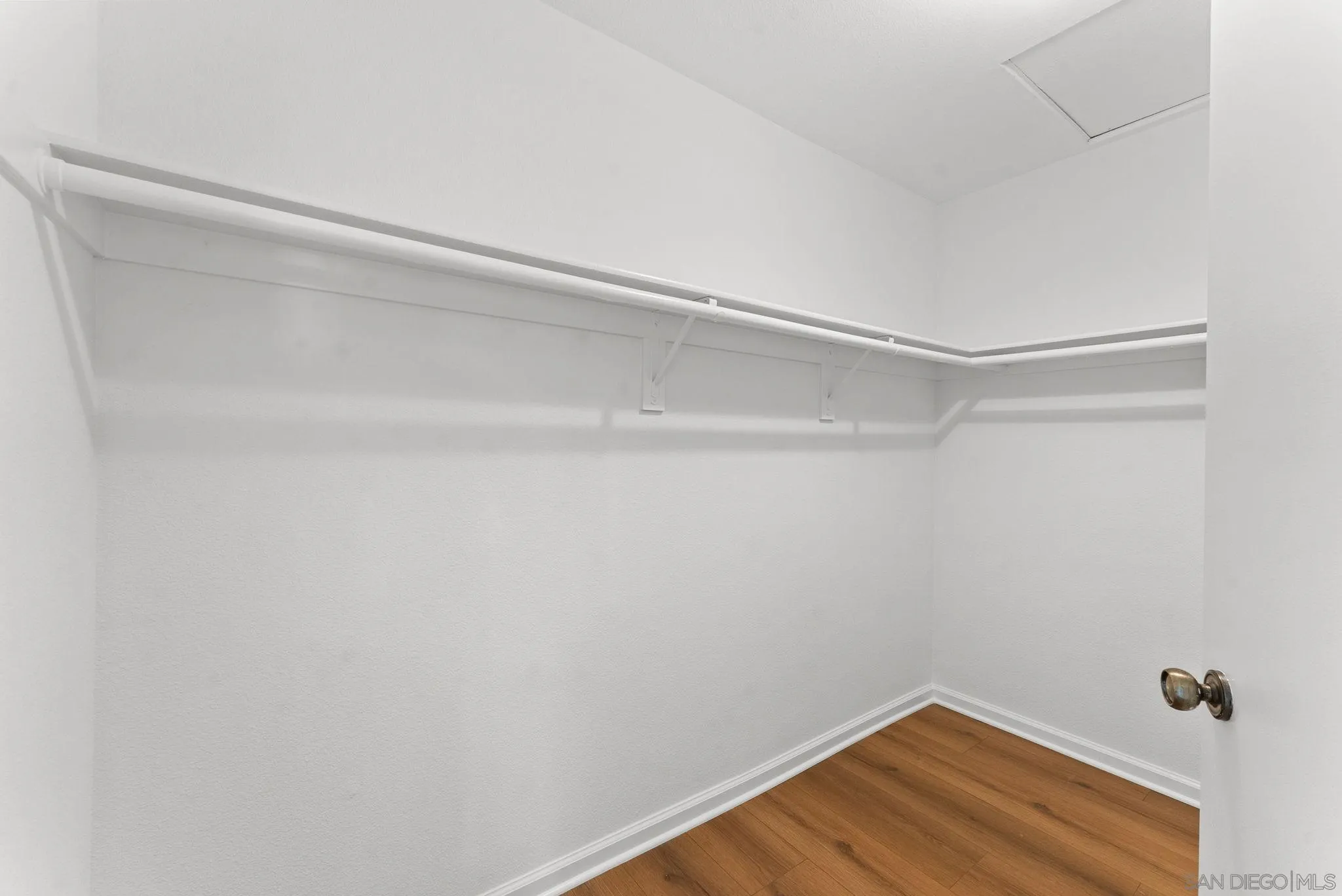 Photo #15: 260004626 Listing: Photo #15