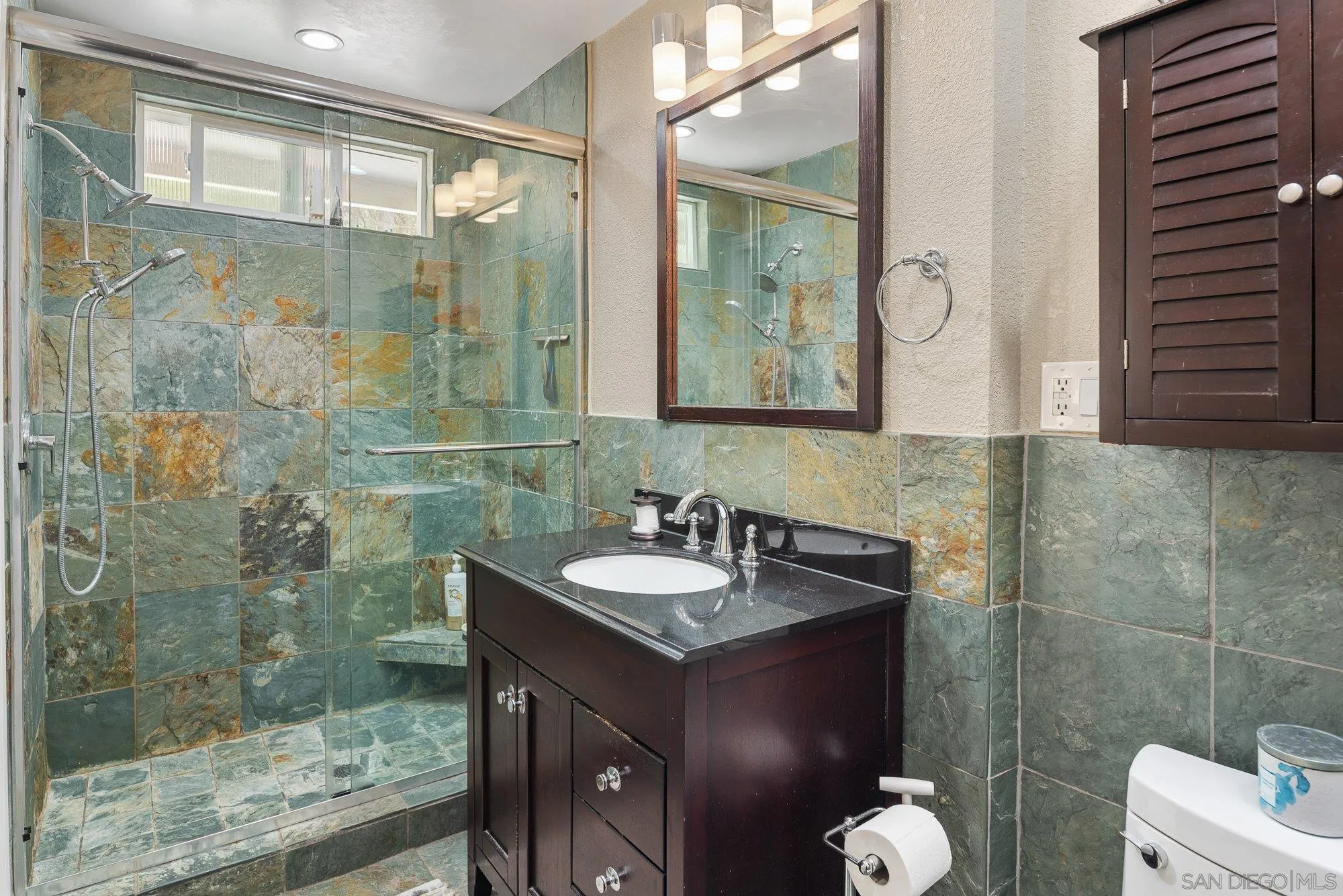 https://cdn.realtyfeed.com/cdn/127/260004628/087ca893f62626352f060592934d6612.webp