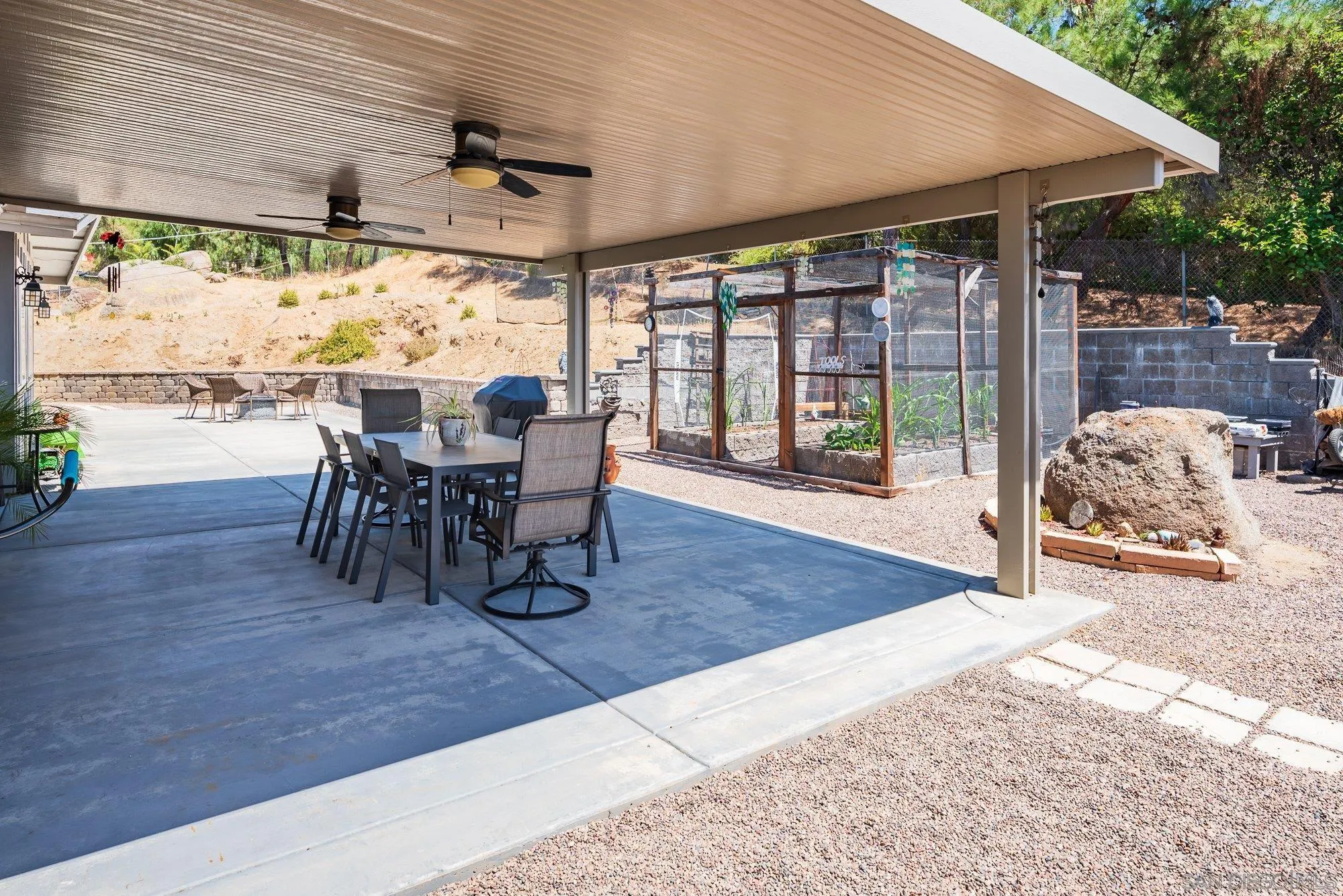 https://cdn.realtyfeed.com/cdn/127/260004628/1804fd6394f5a5243a9063eb9264f5b5.webp