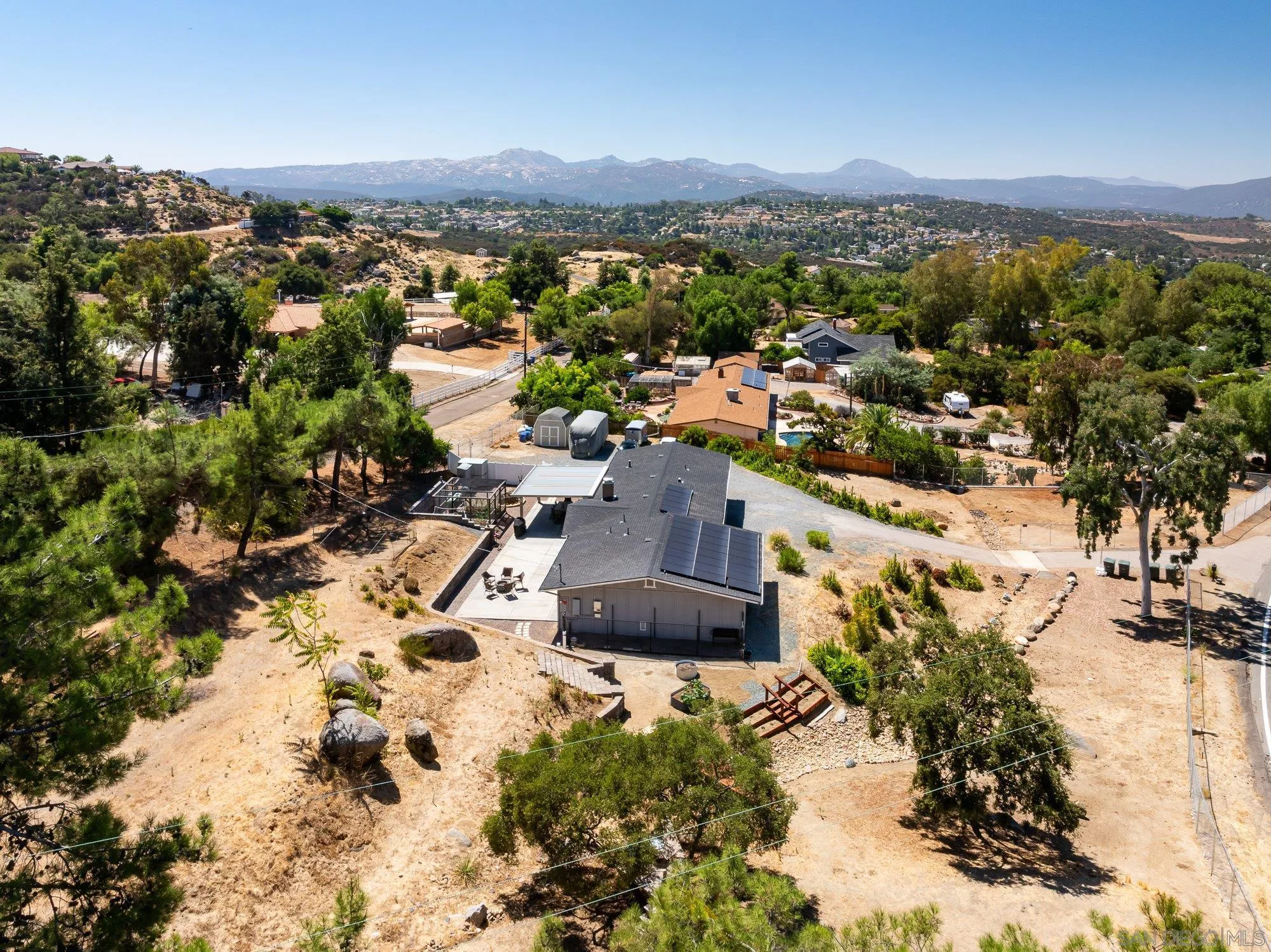 https://cdn.realtyfeed.com/cdn/127/260004628/34489eba8ce3b599159e2103f94a1b62.webp