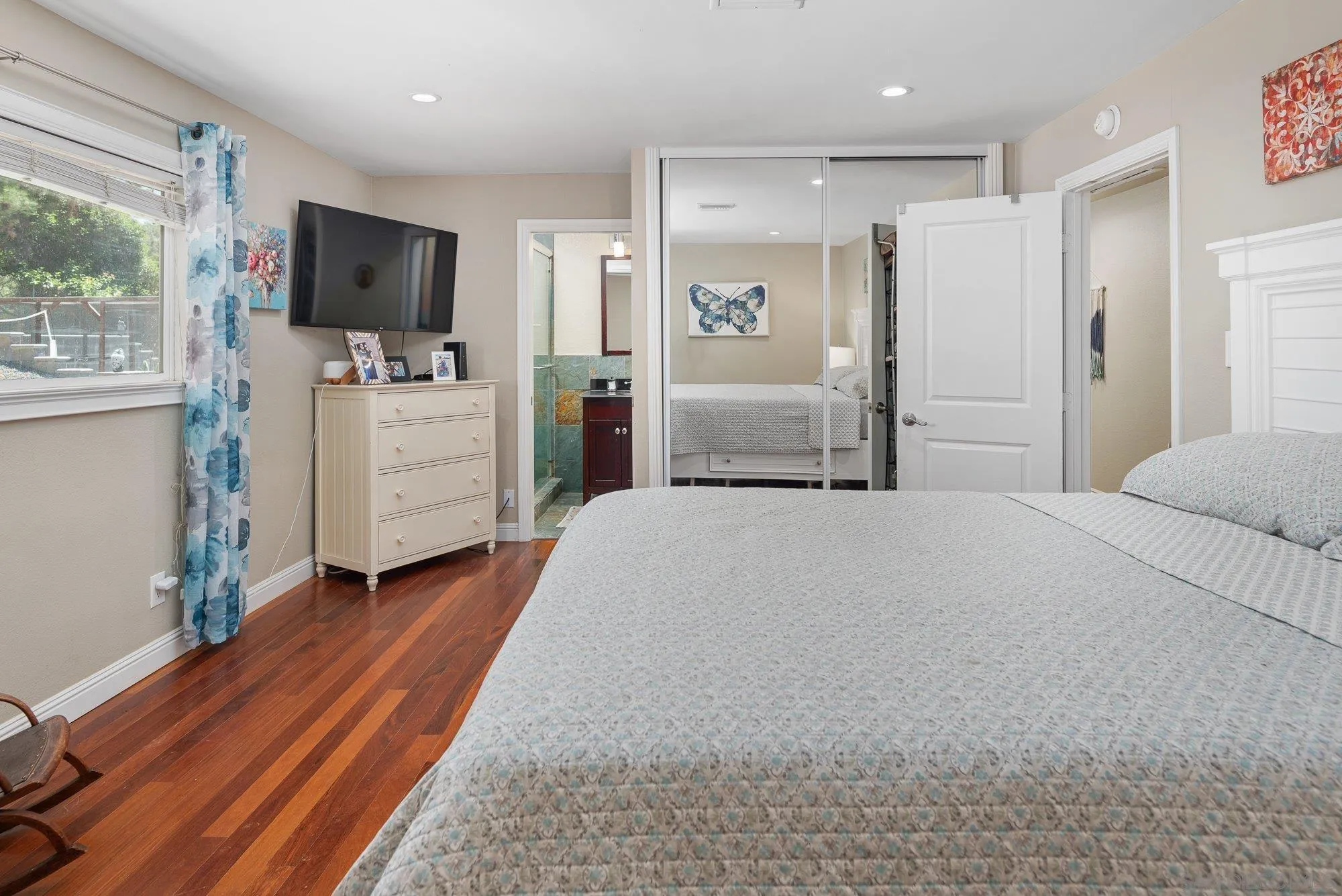 https://cdn.realtyfeed.com/cdn/127/260004628/72b0524c51a154feb53a41ab674828eb.webp