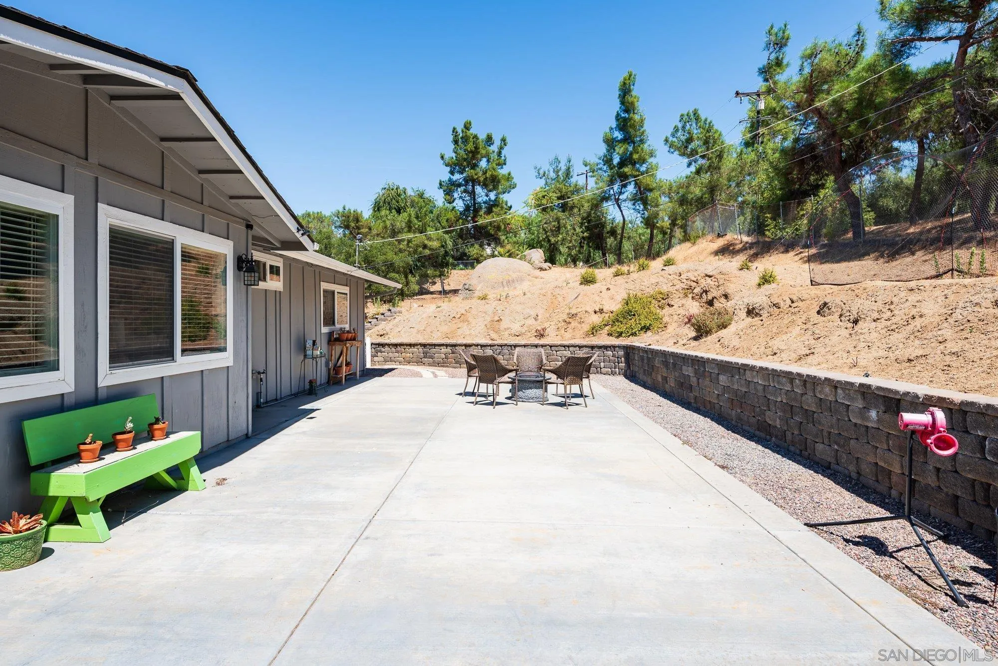 https://cdn.realtyfeed.com/cdn/127/260004628/b5c1c67f14ff4198a57b119b73c4df45.webp