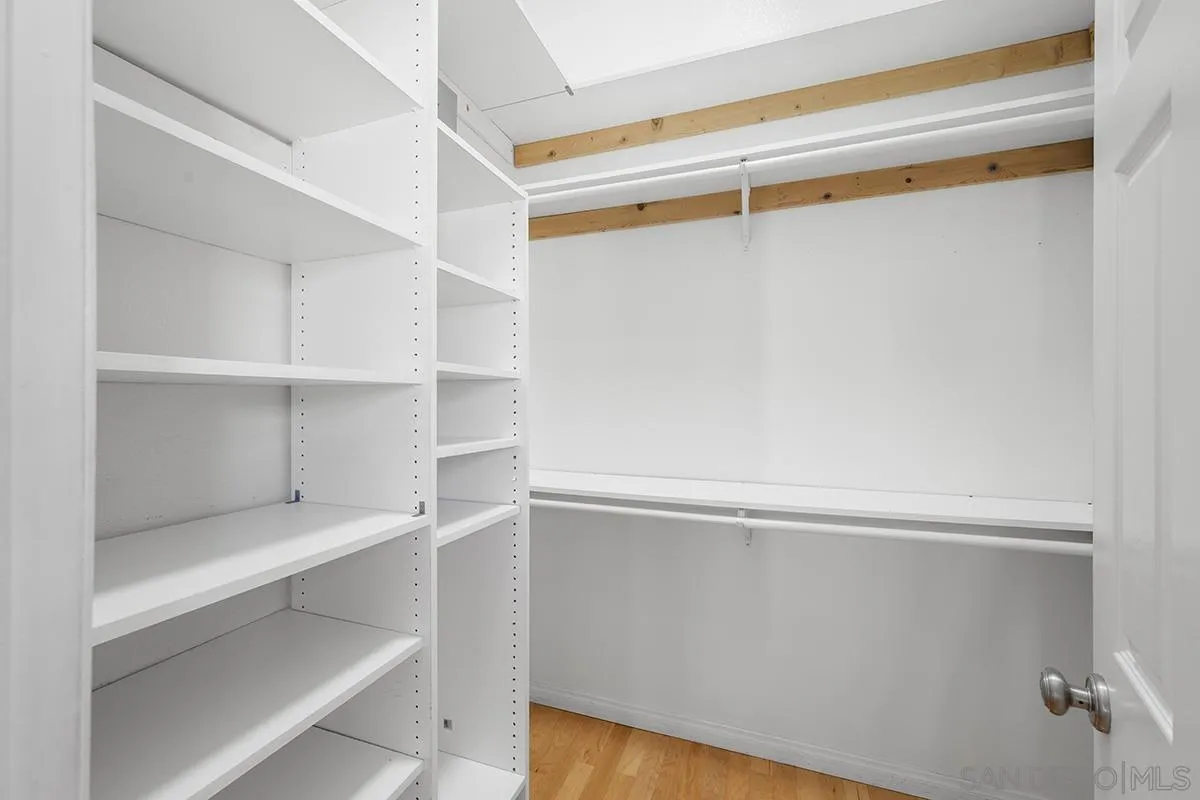https://cdn.realtyfeed.com/cdn/127/260004631/b891223a2c188d53eddf52cac9ce6ab2.webp