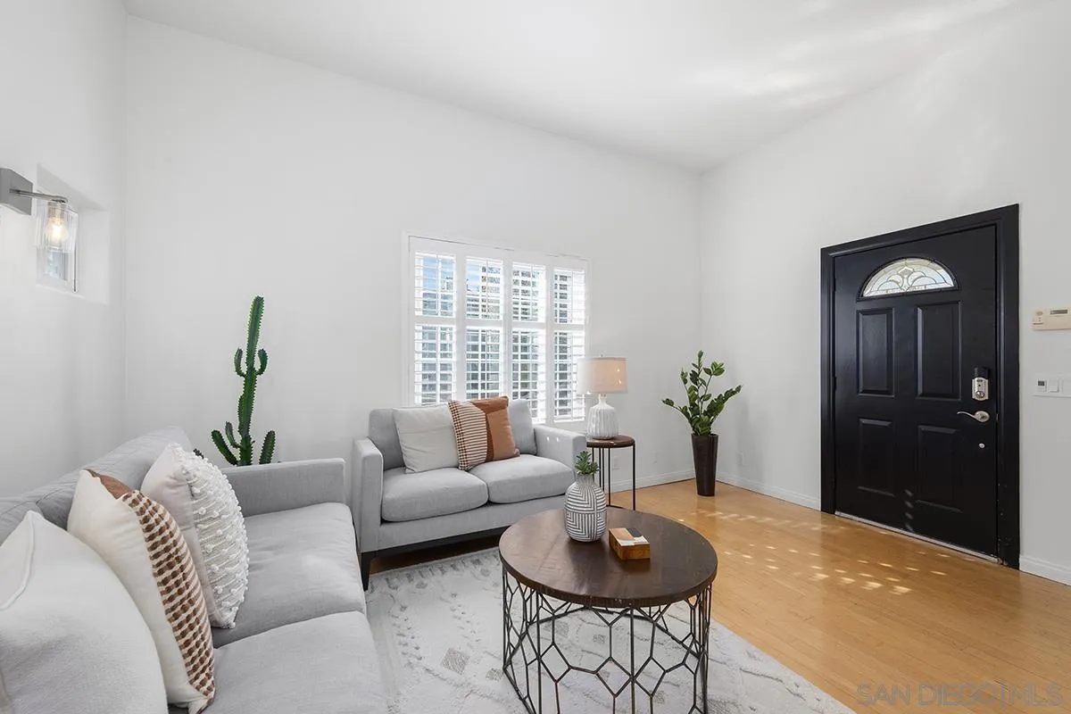 https://cdn.realtyfeed.com/cdn/127/260004631/e4ebc403a6692389976f5a1c21f6307e.webp