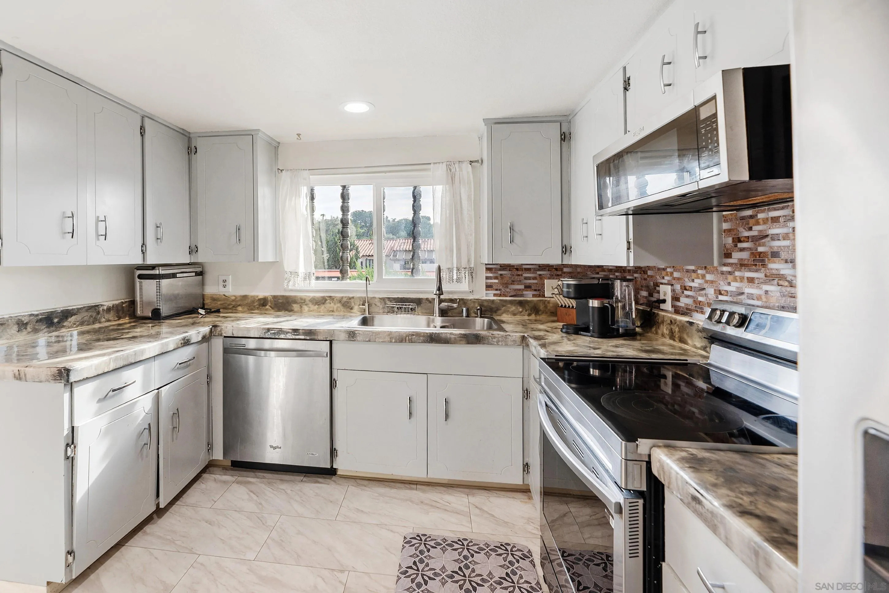 Photo #15: 260004633 Listing: Photo #15