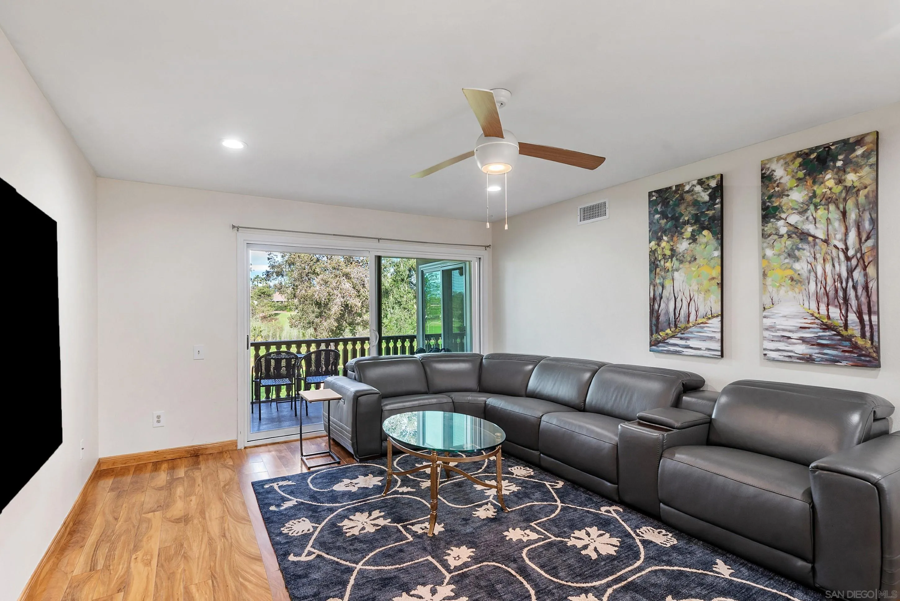 Photo #8: 260004633 Listing: Photo #8