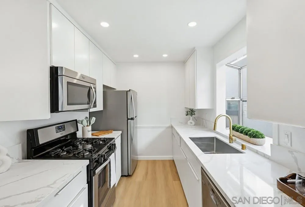 Photo #14: 260004634 Listing: Photo #14