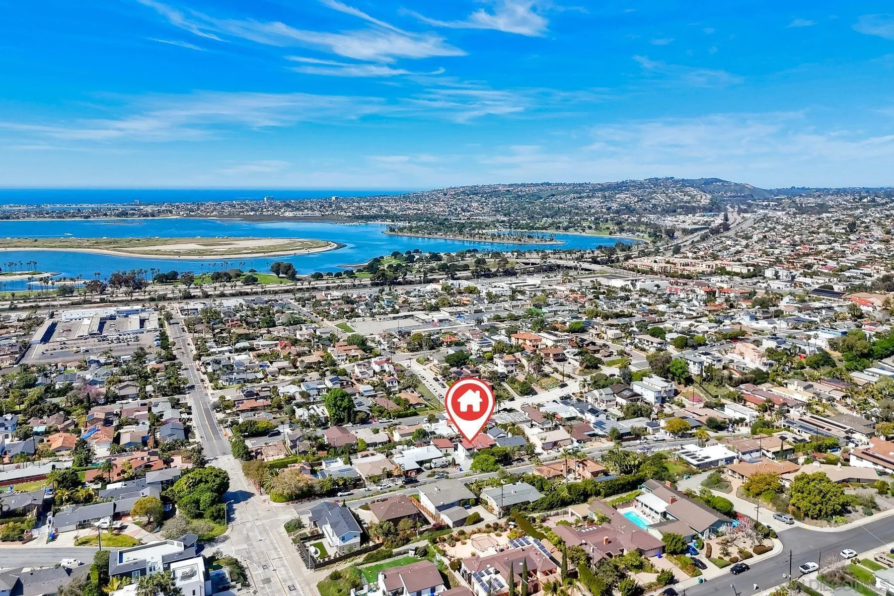 https://cdn.realtyfeed.com/cdn/127/260004641/3765599048e4270b77b4b20b9a55a6b5.webp