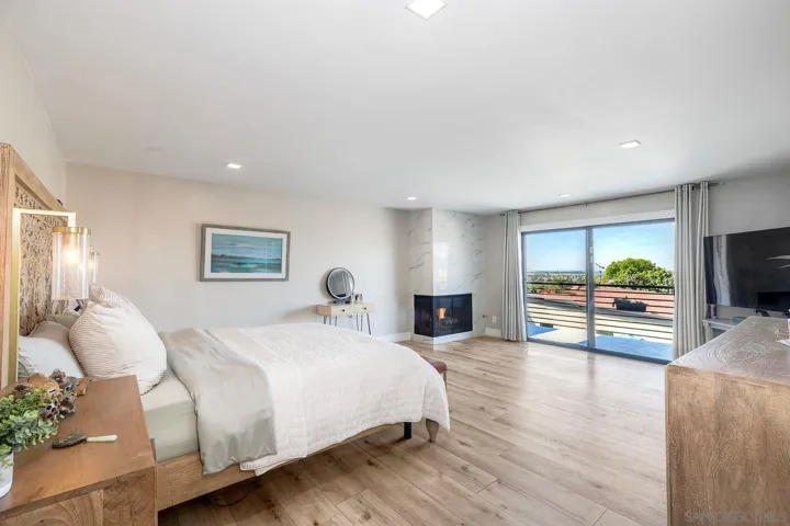 2240 HARTFORD ST., OLD TOWN SD, CA 92110  Photo 15