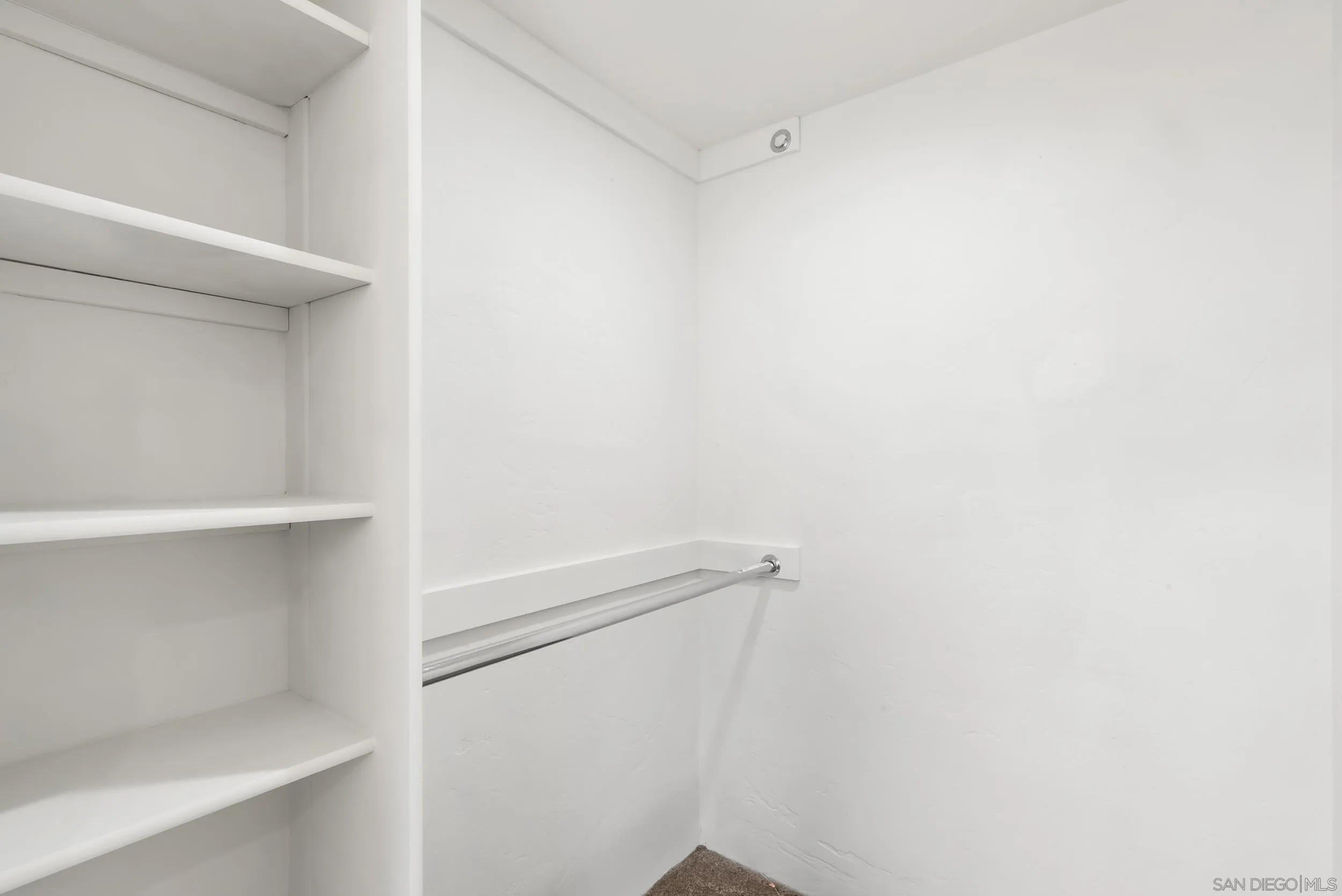 Photo #18: 260004643 Listing: Photo #18