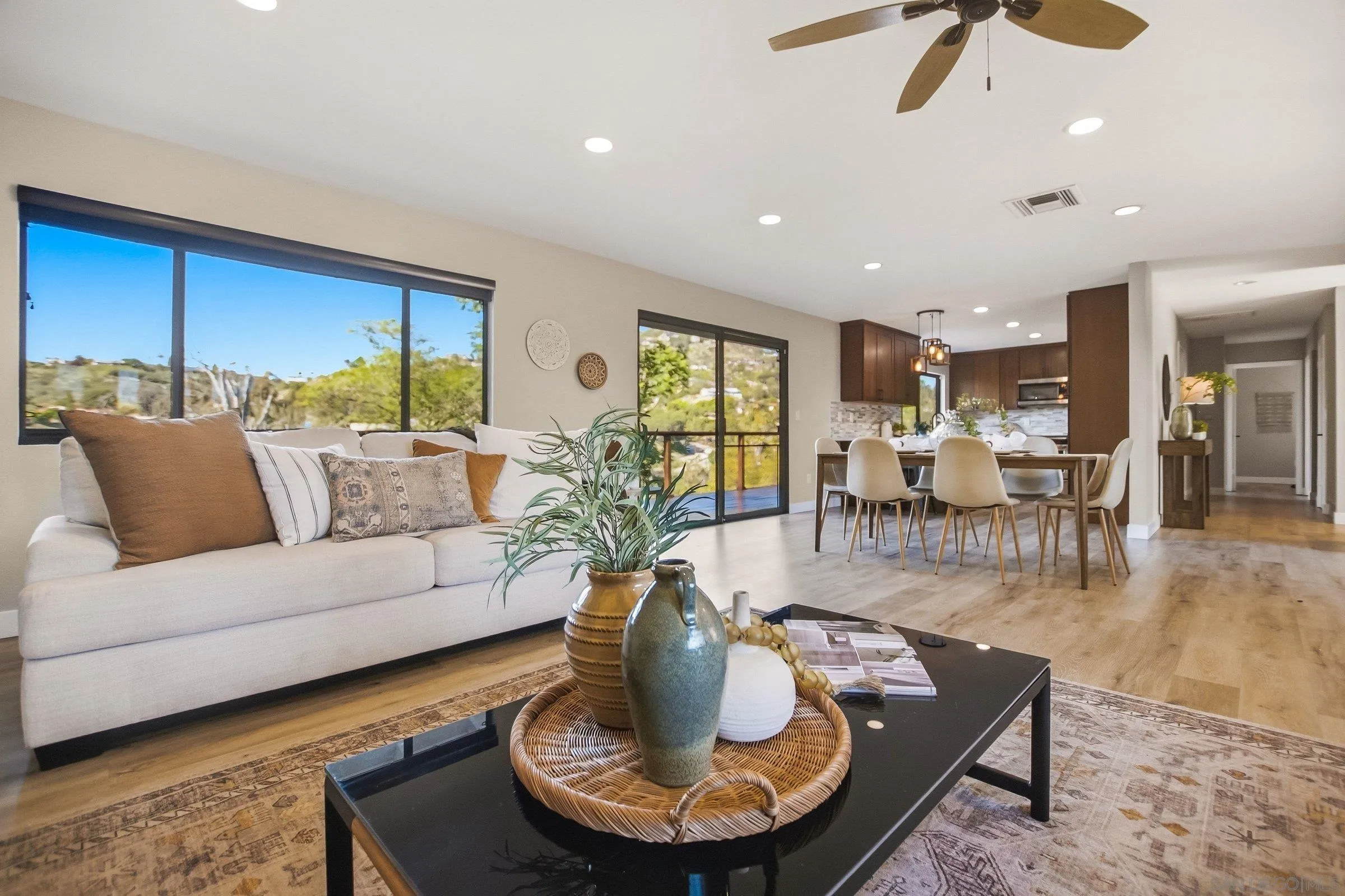 https://cdn.realtyfeed.com/cdn/127/260004644/1fa66f8f7792330dbb6b818b1ef87342.webp