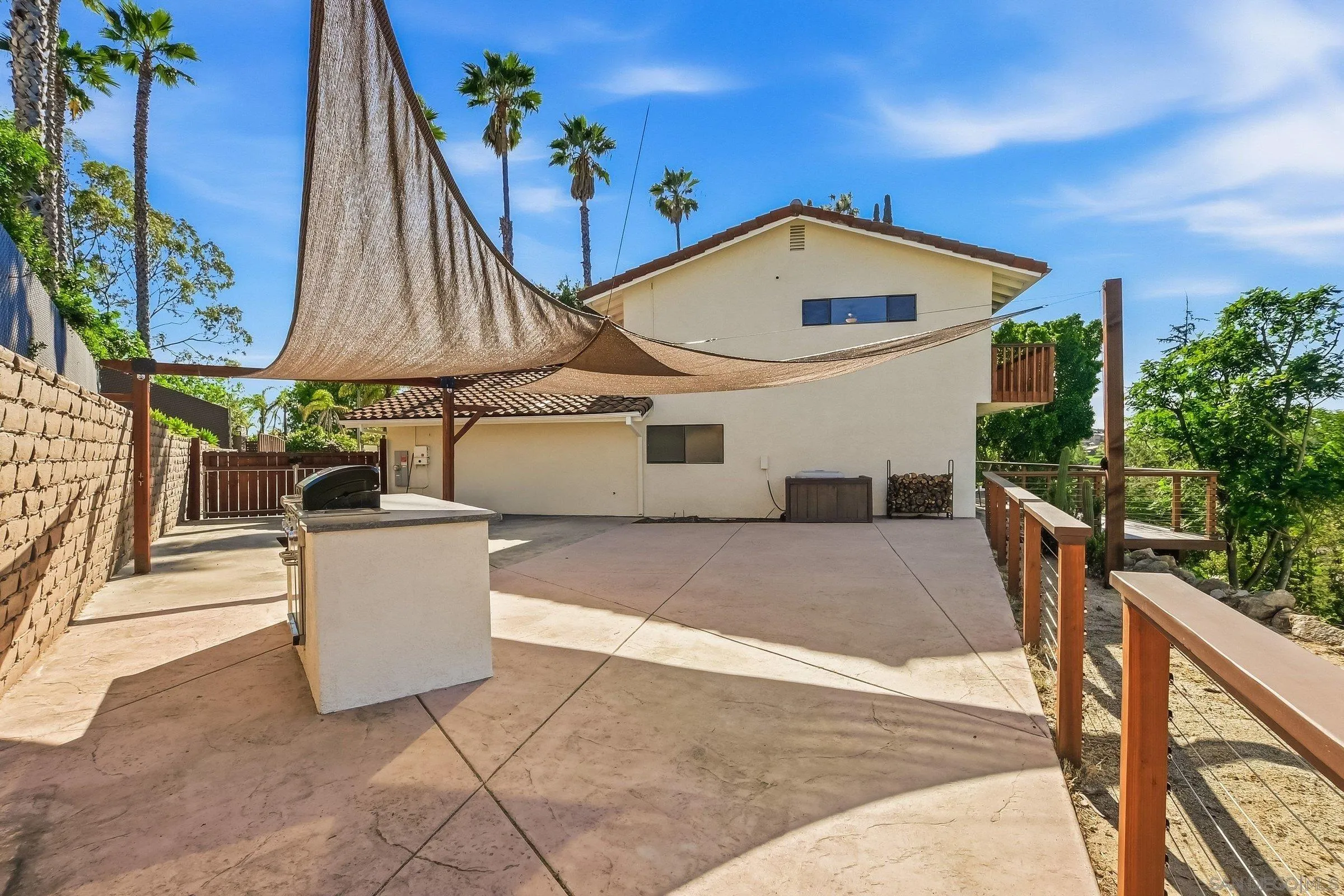 https://cdn.realtyfeed.com/cdn/127/260004644/d0d922a015102f72051c5f3f12558e56.webp