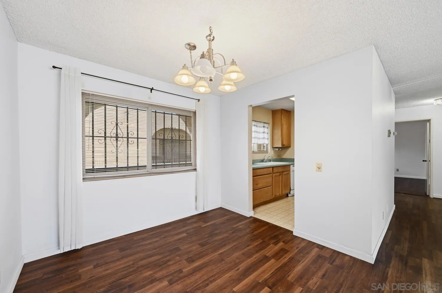 Photo #5: 260004647 Listing: Photo #5