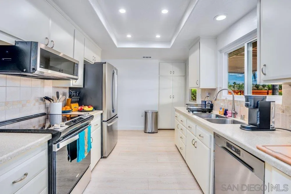 https://cdn.realtyfeed.com/cdn/127/260004648/e866c63af2f3be99fd7139a7c6fe4814.webp