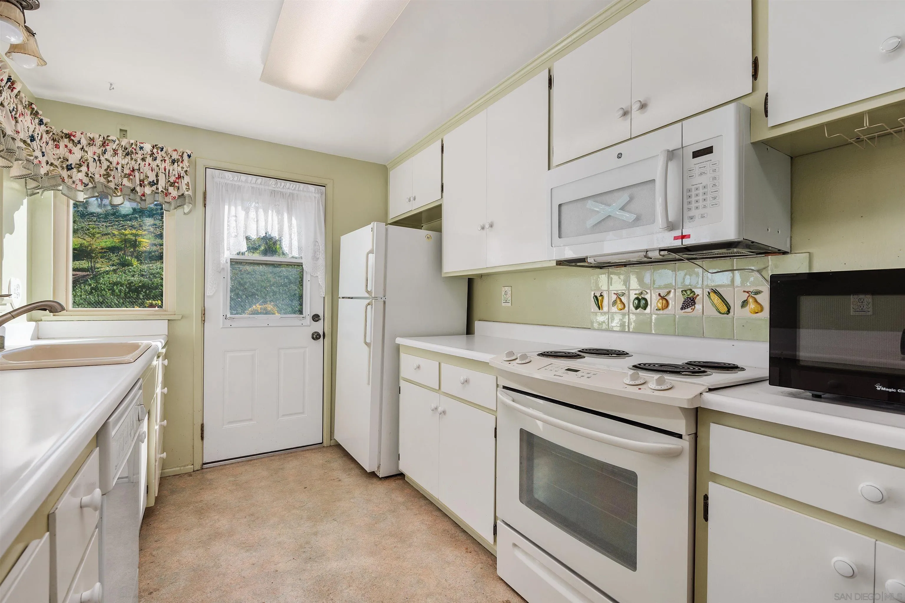 https://cdn.realtyfeed.com/cdn/127/260004650/16935424abc9504b6d51afa02e35377a.webp