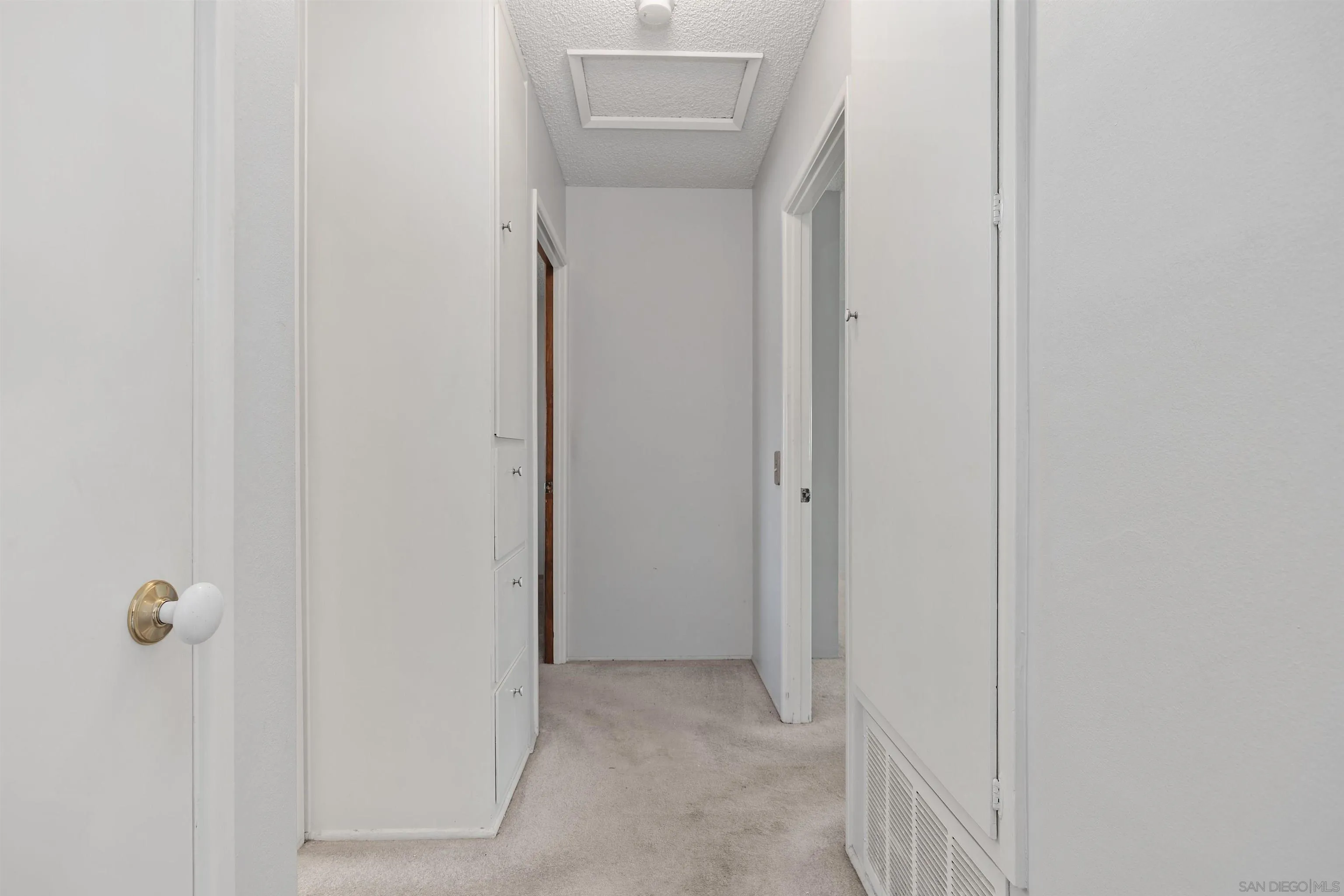https://cdn.realtyfeed.com/cdn/127/260004650/64549681b8d28cac636ed59ea3caf20a.webp