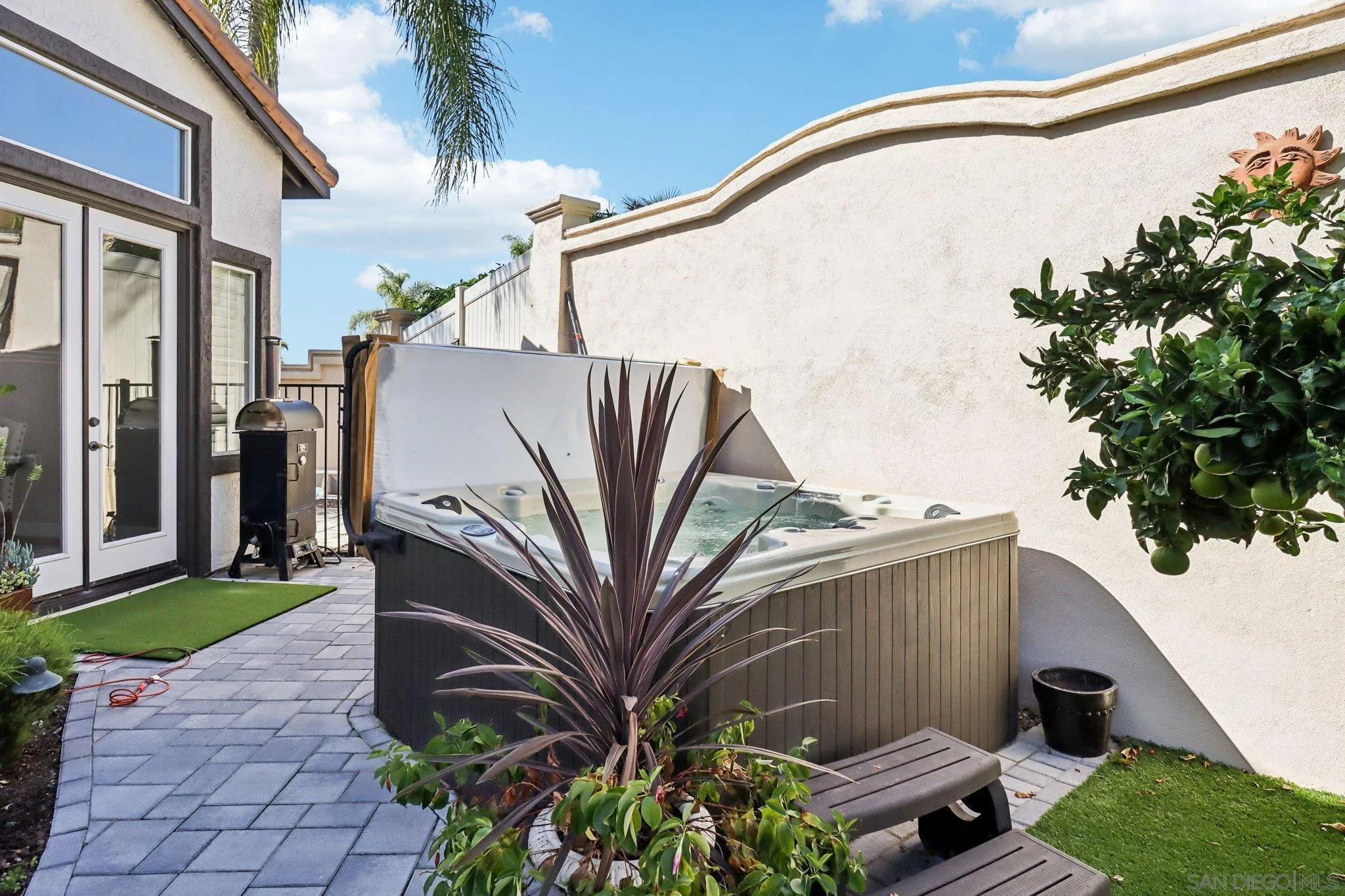 https://cdn.realtyfeed.com/cdn/127/260004654/4a4511be5fb171e8cc283cb854ccad1c.webp