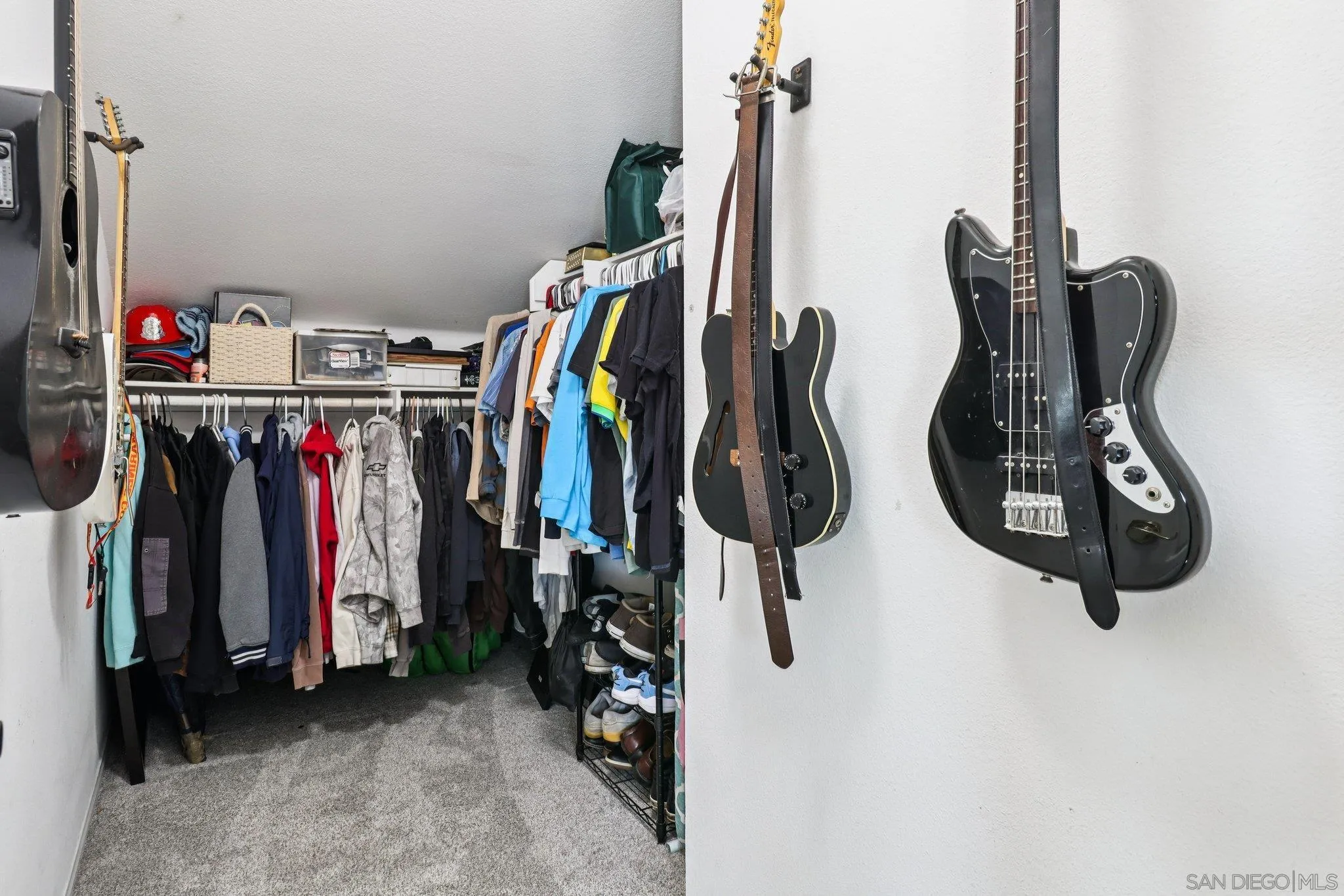 https://cdn.realtyfeed.com/cdn/127/260004654/6a3fae5a1590d6c4a78de59d12305354.webp