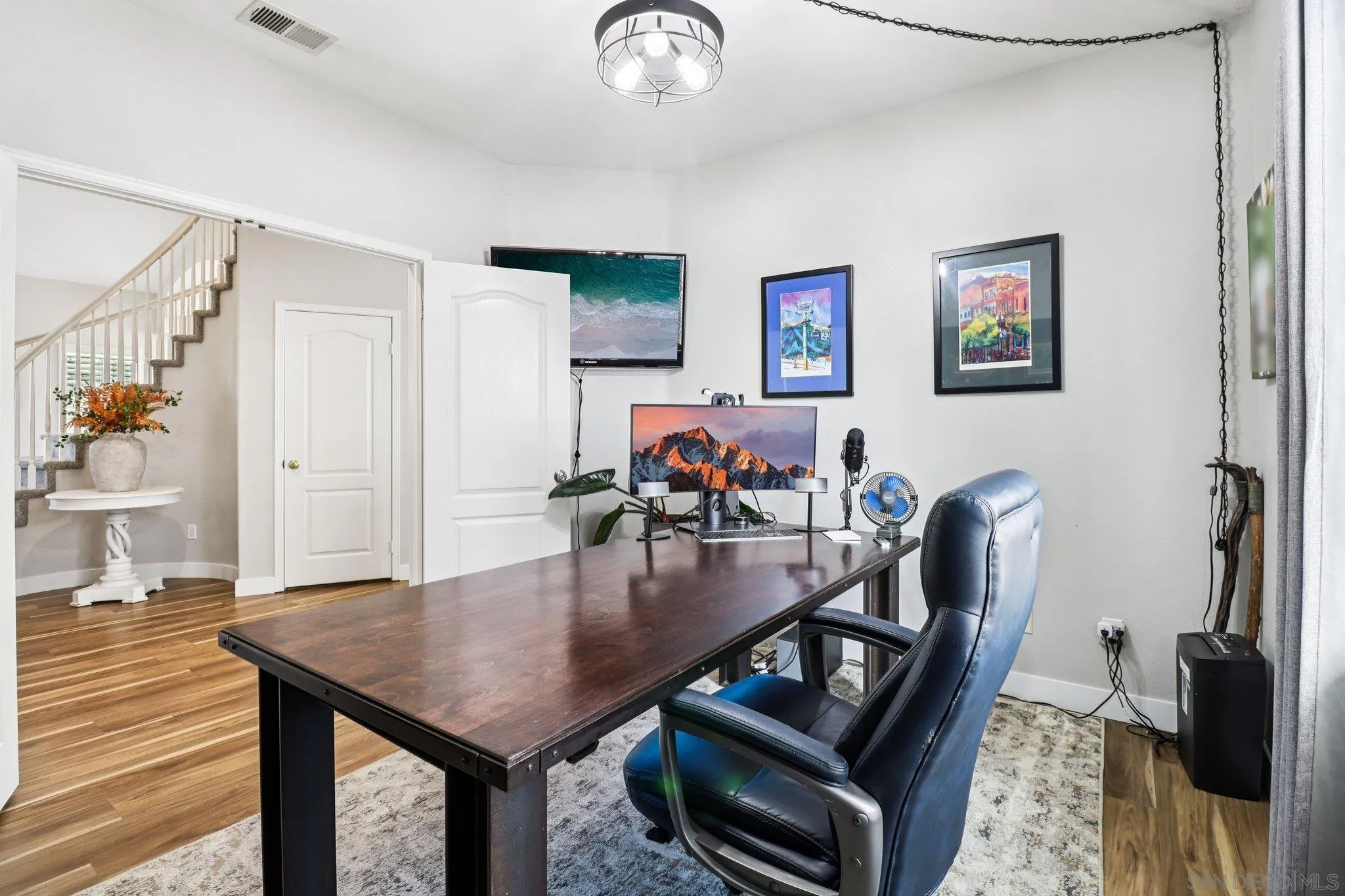 https://cdn.realtyfeed.com/cdn/127/260004654/881c608dc1636f4bb42599da189a877a.webp