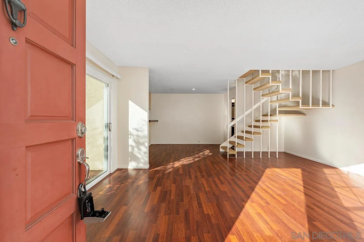 Photo #6: 260004658 Listing: Photo #6