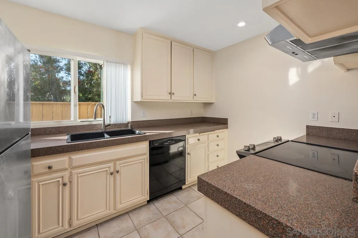 Photo #13: 260004658 Listing: Photo #13