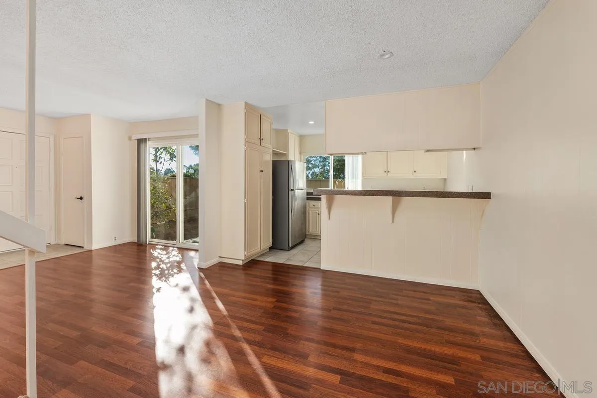 Photo #12: 260004658 Listing: Photo #12