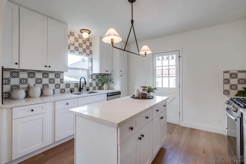 4418 Monroe Ave, San Diego, CA, 92115 4418 Monroe Ave, San Diego, CA, 92115