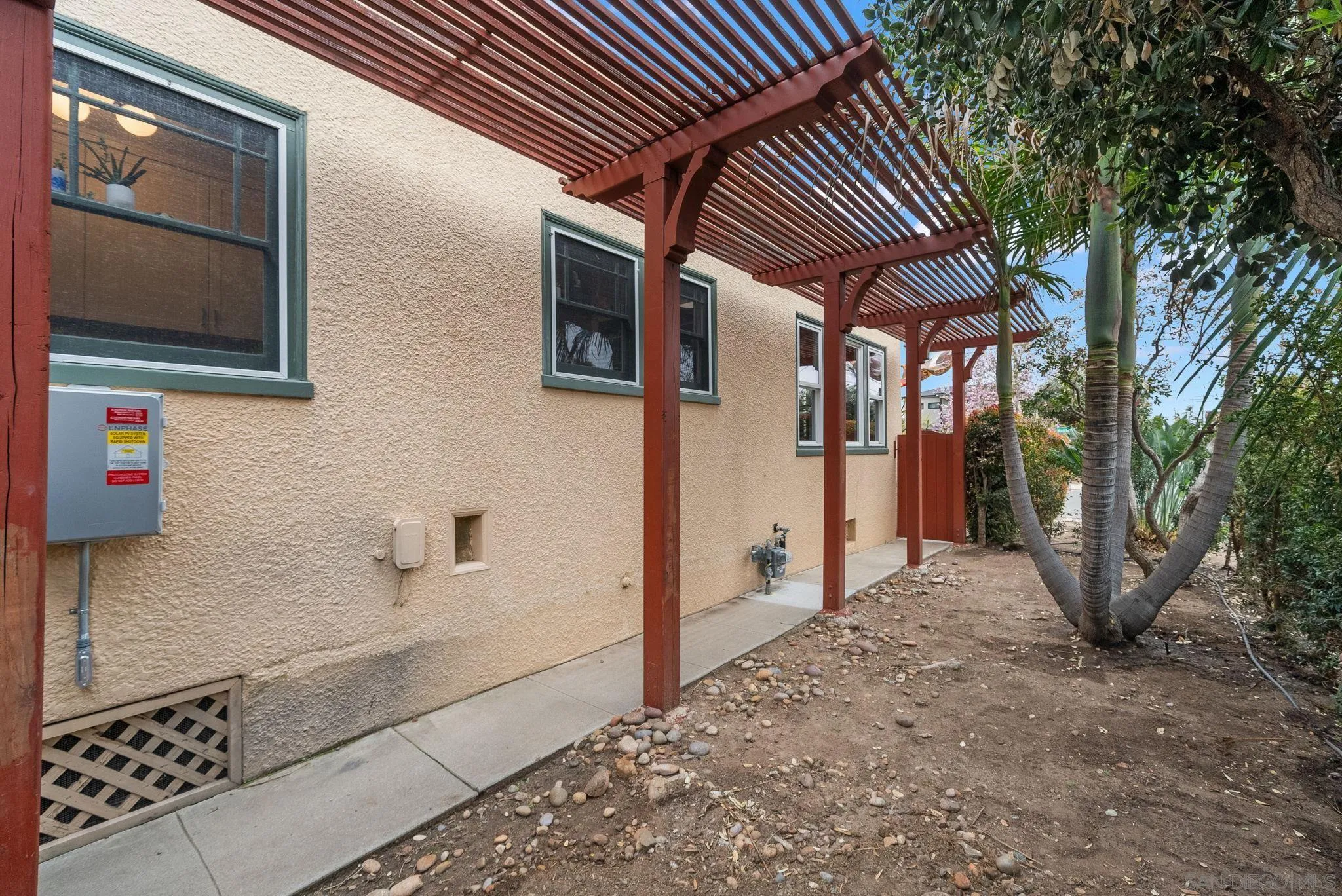https://cdn.realtyfeed.com/cdn/127/260004661/1203ebd9057b780847dd3f2a8f92bd86.webp