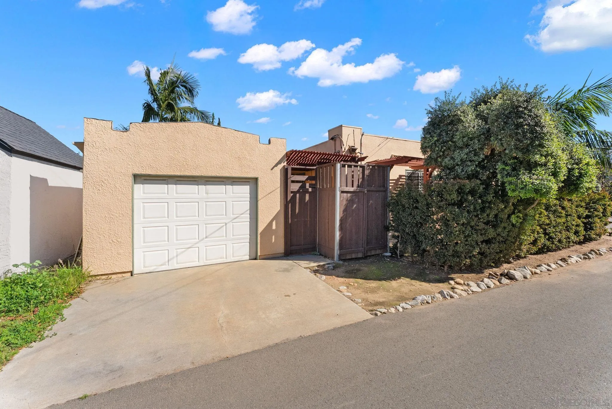 https://cdn.realtyfeed.com/cdn/127/260004661/80ac81c8411ef3fc1ced69e6cd9330a0.webp