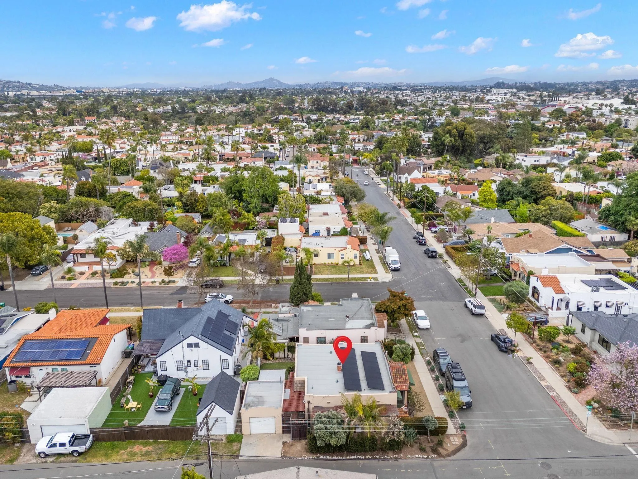 https://cdn.realtyfeed.com/cdn/127/260004661/e1bfe9ec6fddc66850f5175456247d7b.webp
