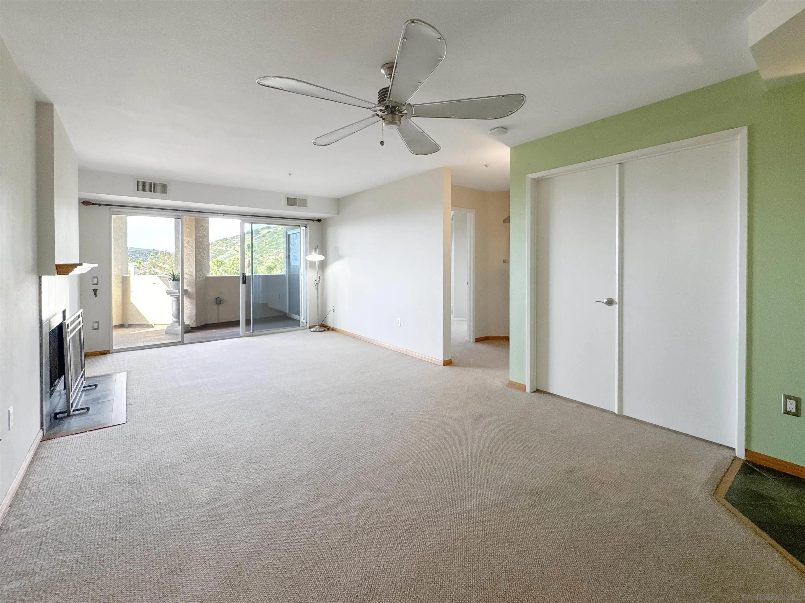 Photo #4: 260004664 Listing: Photo #4