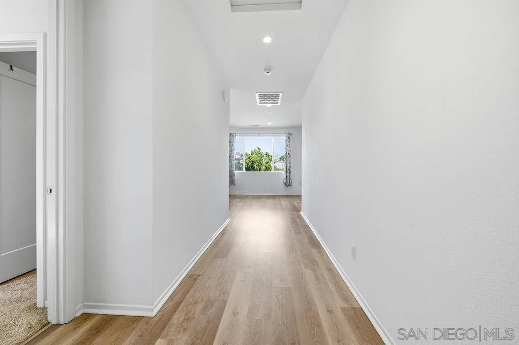 https://cdn.realtyfeed.com/cdn/127/260004665/41a2cd931856961cde878281a9add788.webp