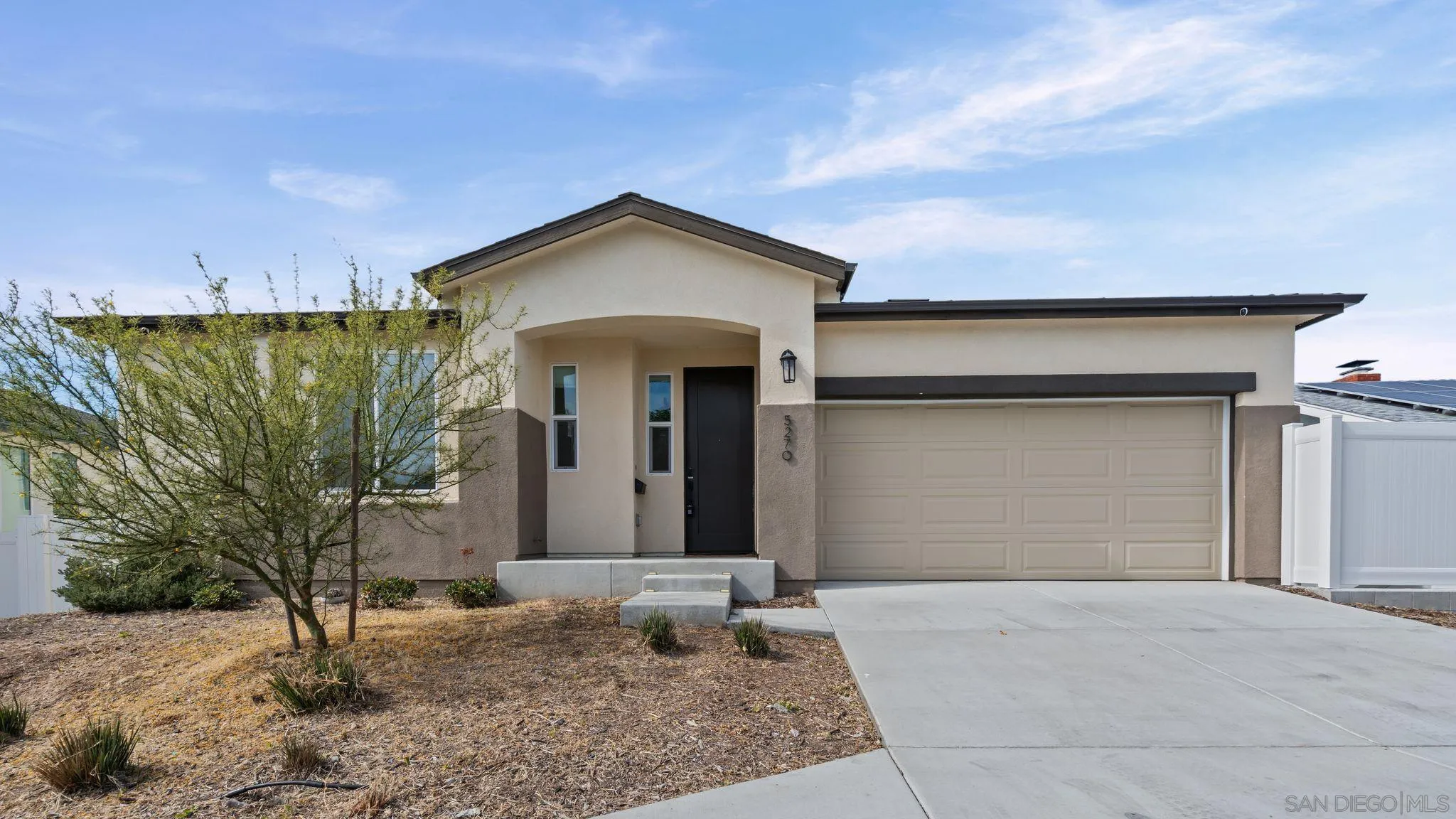 https://cdn.realtyfeed.com/cdn/127/260004665/83ef57593798277f19eb18e53cea74d5.webp