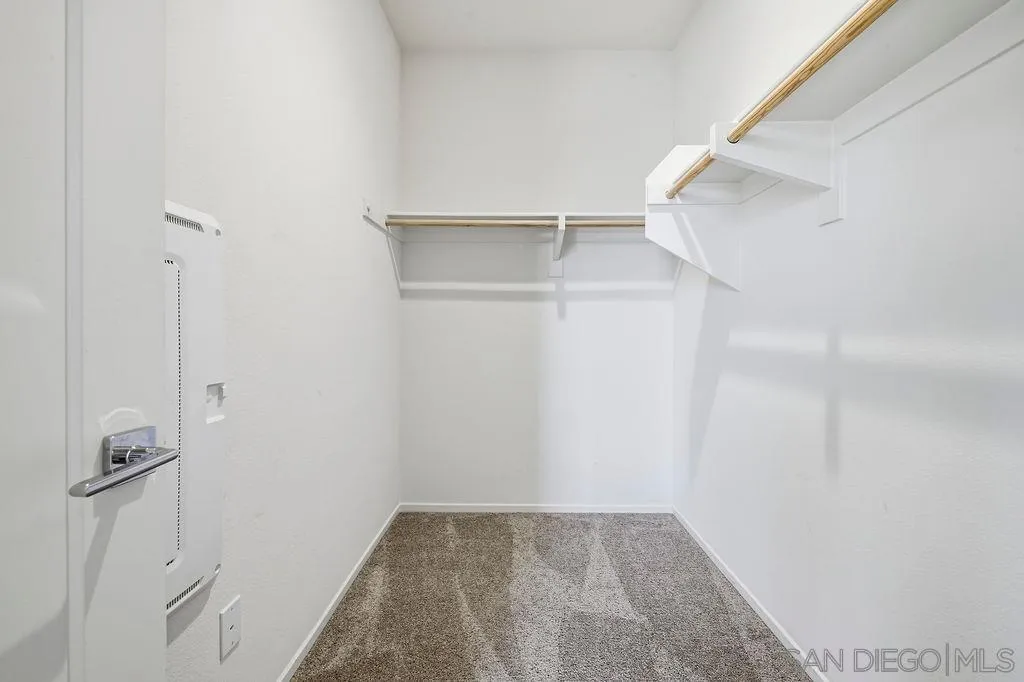 https://cdn.realtyfeed.com/cdn/127/260004665/b660a25d27412d0e7a0fb3466e76c3ac.webp