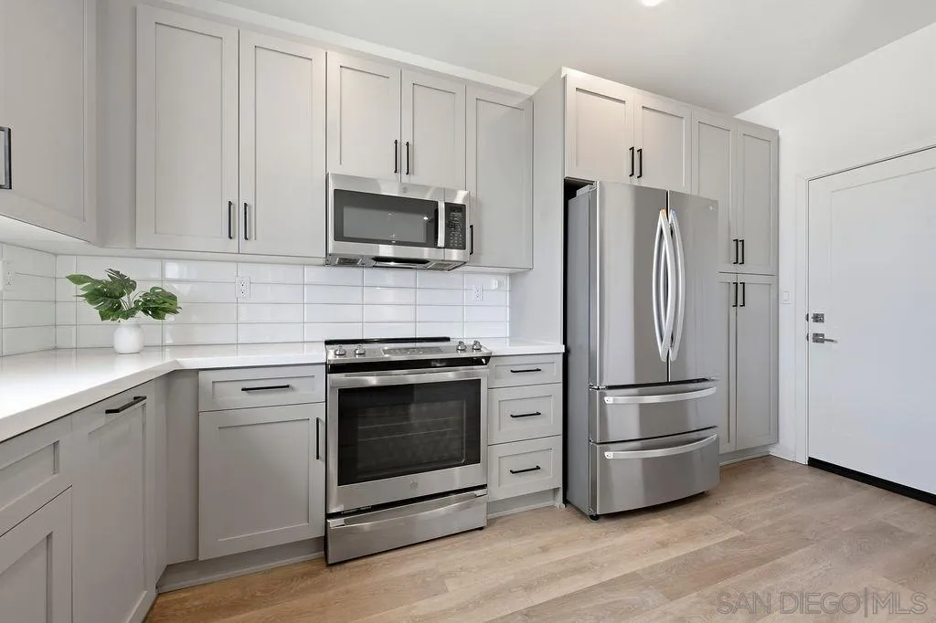 https://cdn.realtyfeed.com/cdn/127/260004665/e91ed4b1314346b75481ed1c3f5a3ba7.webp