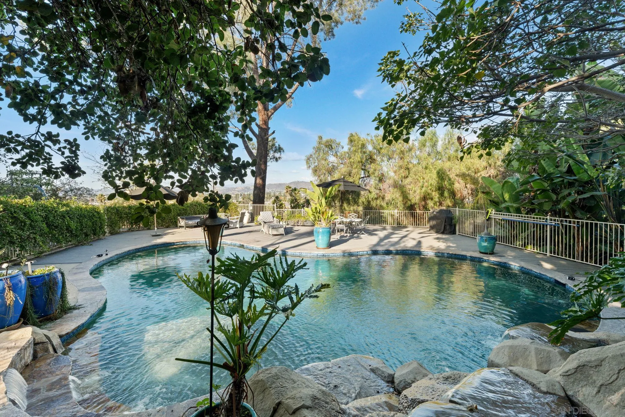 https://cdn.realtyfeed.com/cdn/127/260004677/29cbdaeb370b729dbac3bec161880532.webp