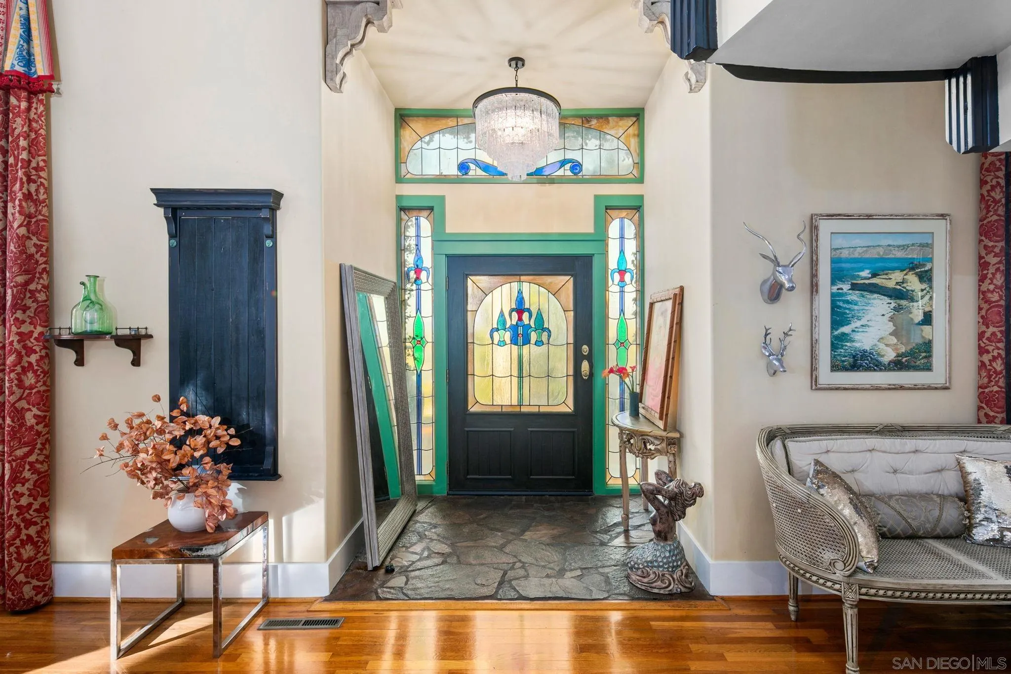 https://cdn.realtyfeed.com/cdn/127/260004677/8f1c97dcab4429212c6a3c738d583b4d.webp